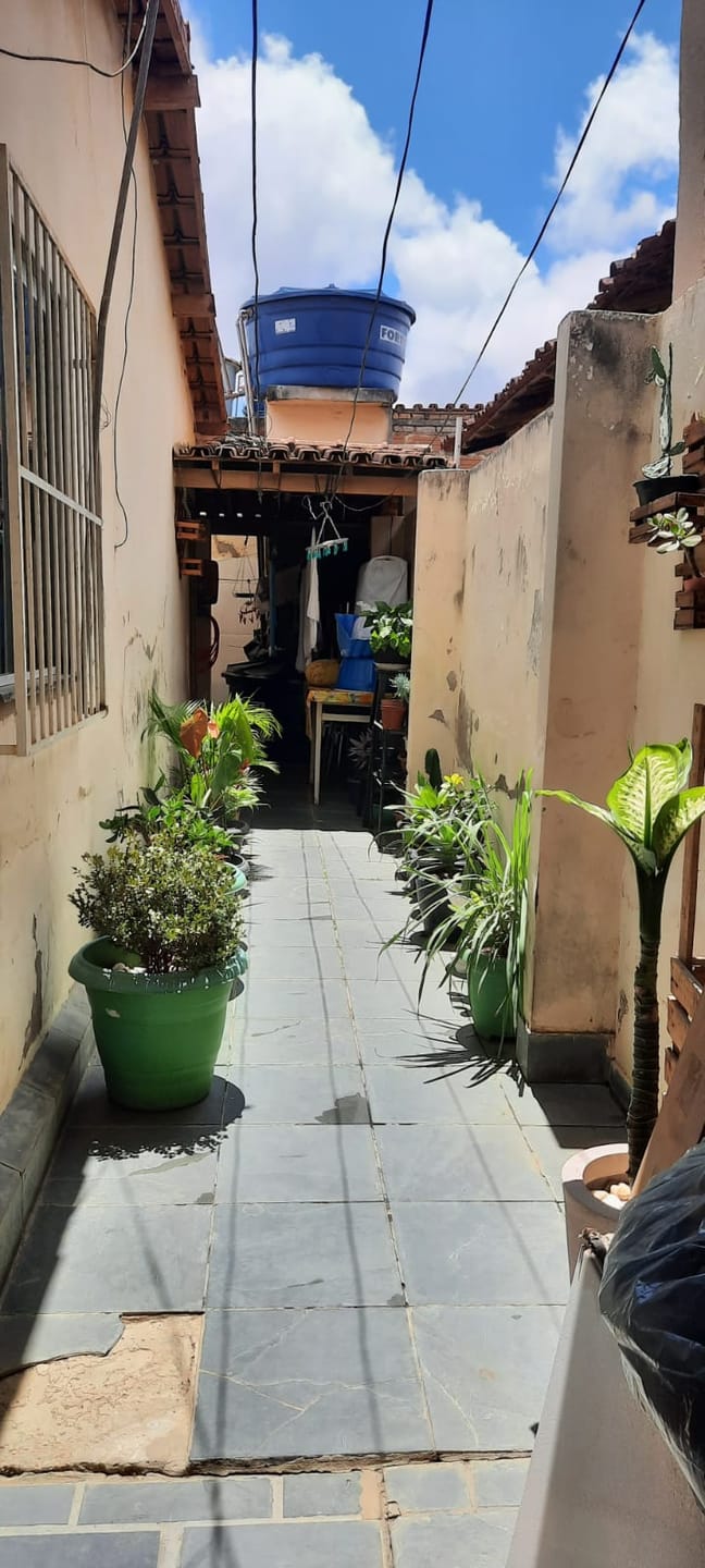 VENDO CASA DE 3 QUARTOS COM SUÍTE, 2 VAGAS DE GARAGEM NO BAIRRO URBIS VI, Vitória da Conquista, BA - foto 19