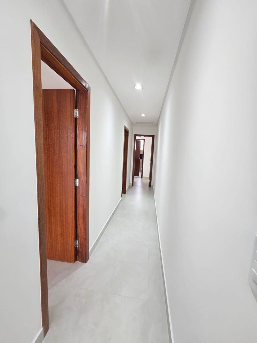 a VENDA um Sobrado de 3 suítes c/ Piscina e área gourmet no B. Boa Vista, Vit. da Conquista - BA - foto 18