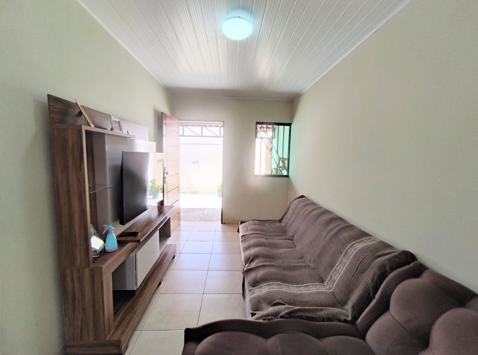 Casa solta de 3 quartos sendo 1  suíte em terreno de 193 m² no Alto Maron, Vitória da Conquista, BA - foto 2