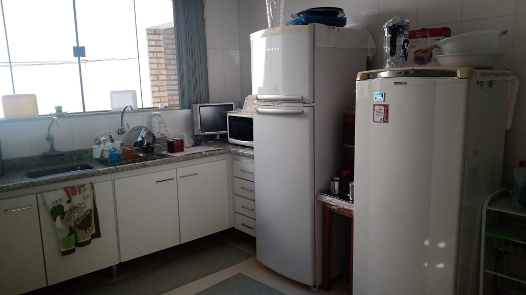 Casa com 3 suítes , 2 salas  em excelente localização à venda, Recreio próximo ao centro da cidade, Vitória da Conquista, BA - foto 20