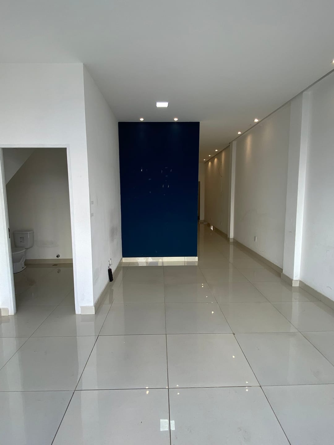 Loja Comercial, para locação, no Centro de Vitória da Conquista, BA - foto 1