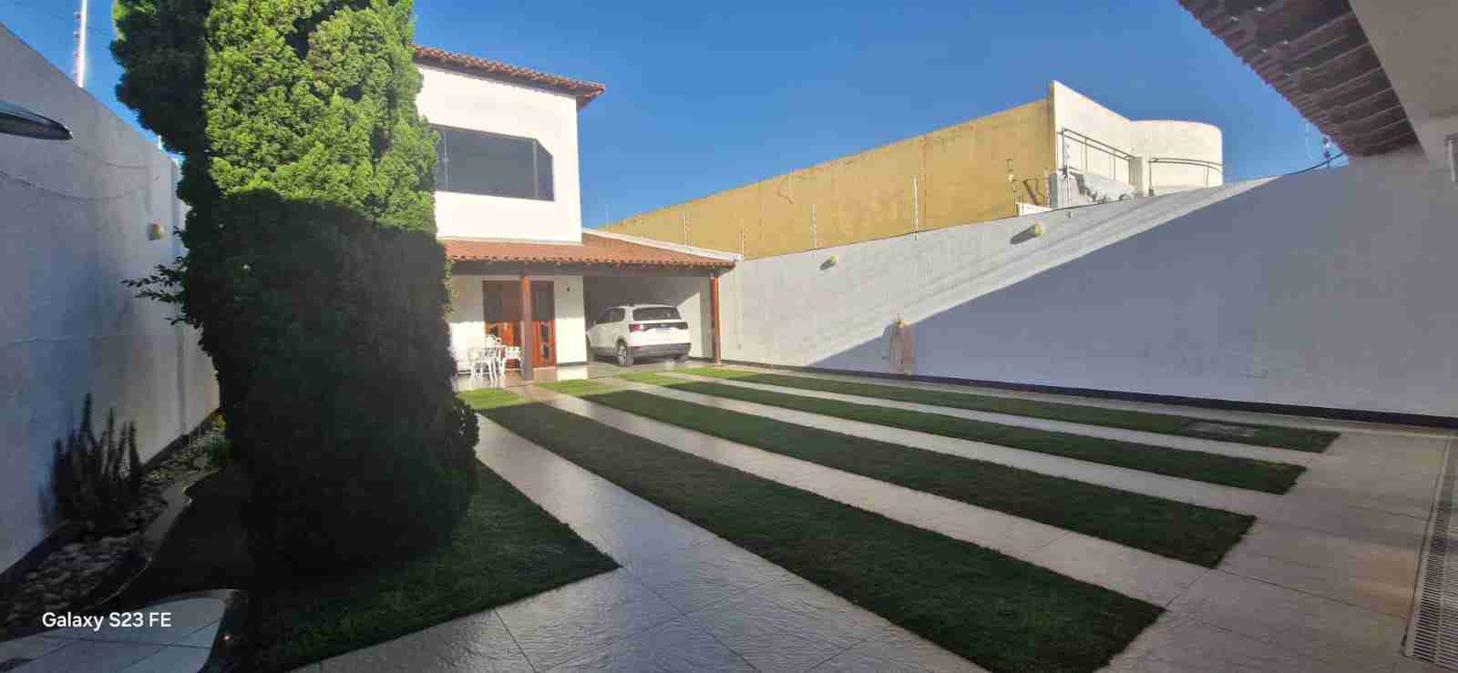 Casa com 4 quartos sendo 2 suítes, 4 salas, bastante espaço externo à venda, Ibirapuera, Vitória da Conquista, BA - foto 2
