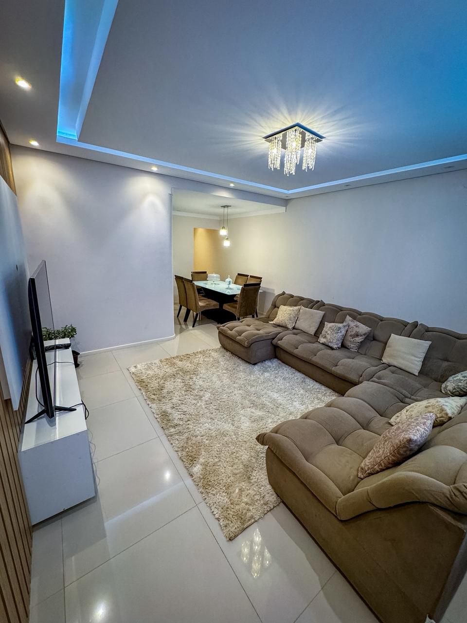 Apartamento de 2º andar nascente mobiliado e decorado para venda, 2 quartos sendo 1 suíte, cozinha no Bairro Candeias, Vitória da Conquista, BA - foto 2