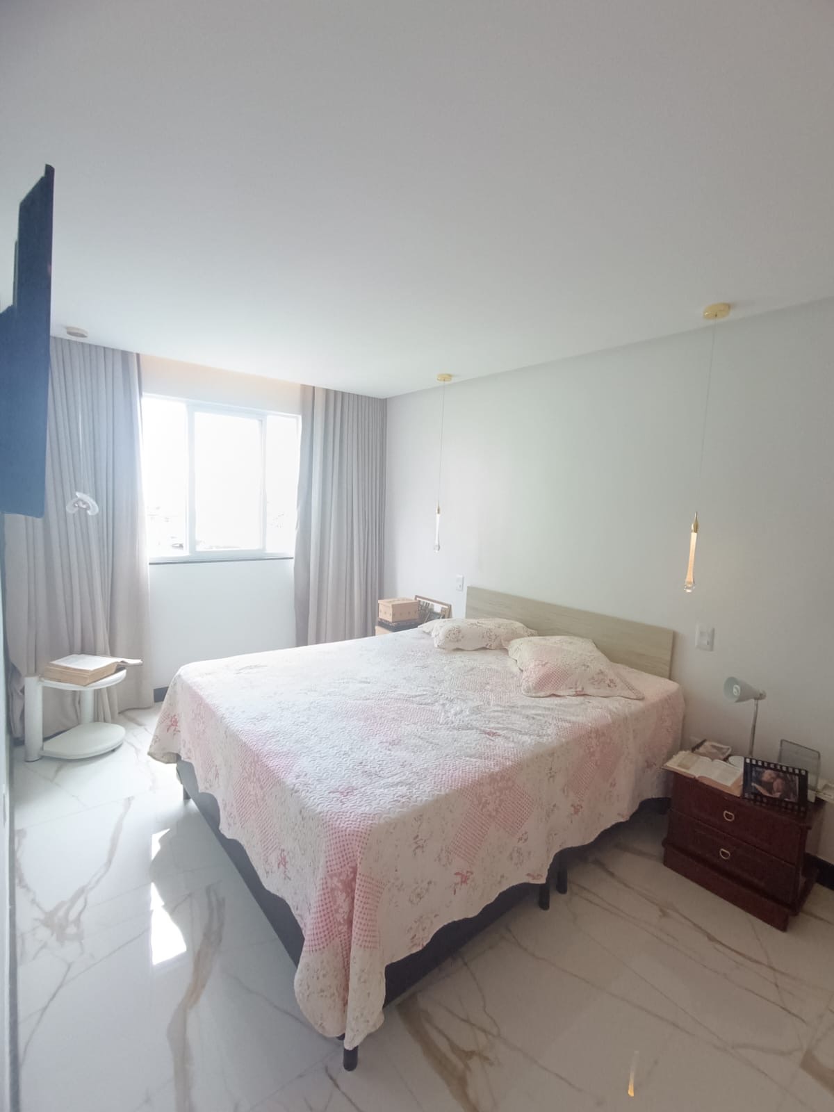 Lindo Apartamento à Venda no 1º Andar com garagem coberta no bairro Candeias, Vitória da Conquista, BA - foto 19