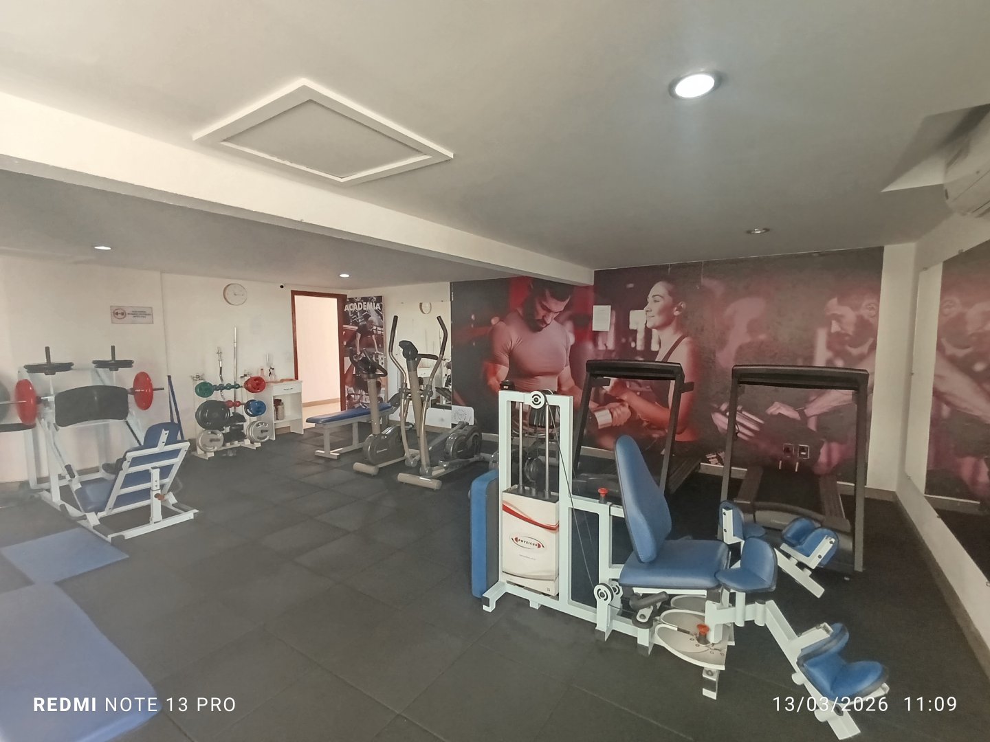 Apartamento com 3 quartos sendo 1 suíte+ dependência + 2 vagas de garagem+ depósito à venda em Candeias, Vitória da Conquista - Área de lazer com - foto 19