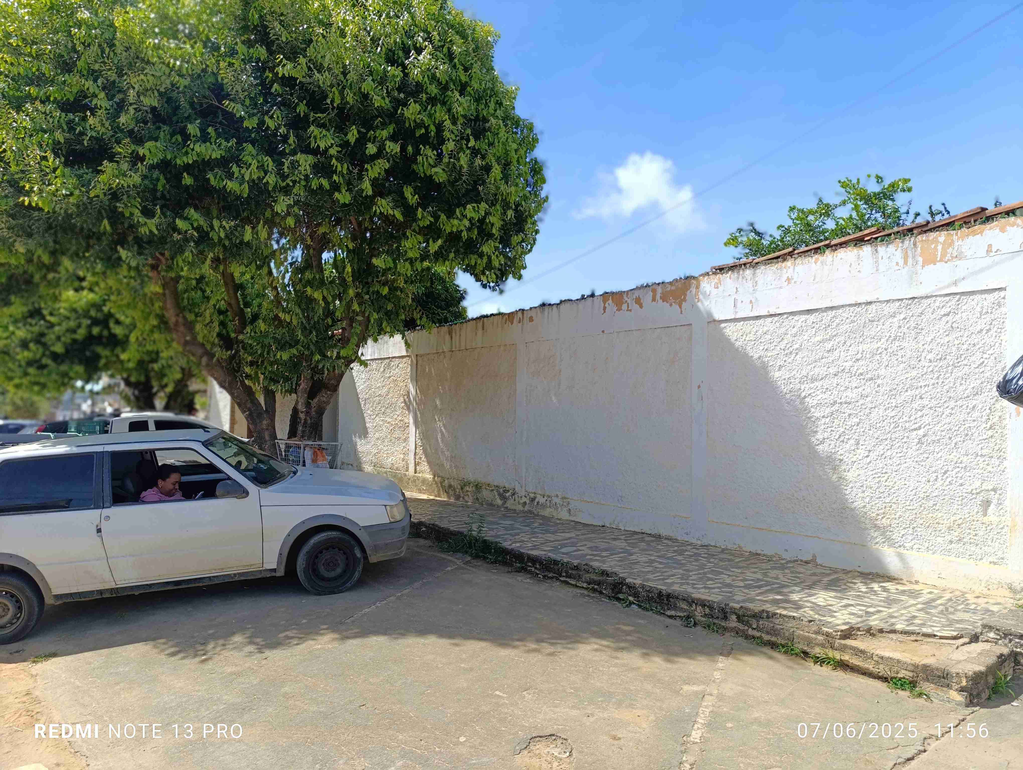 Casa de esquina com área de aproximadamente 500 m²à venda, para comércio, Espírito Santo, Vitória da Conquista, BA - foto 2