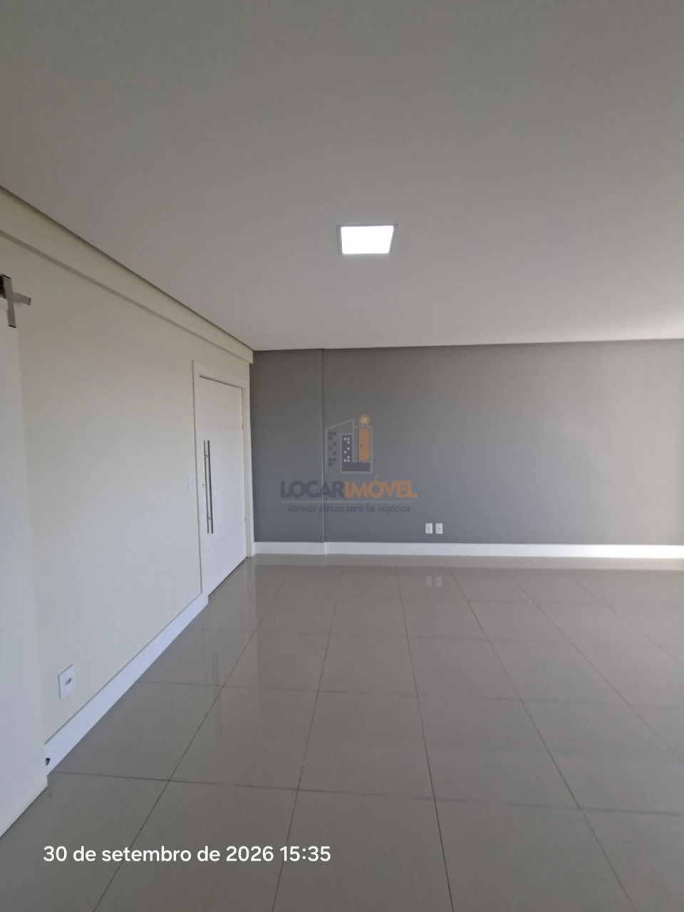 Apartamento alto Padrão 3 quartos sendo 2 suítes, andar alto, 2 vagas de garagem para locação, Candeias, Vitória da Conquista, BA - foto 3