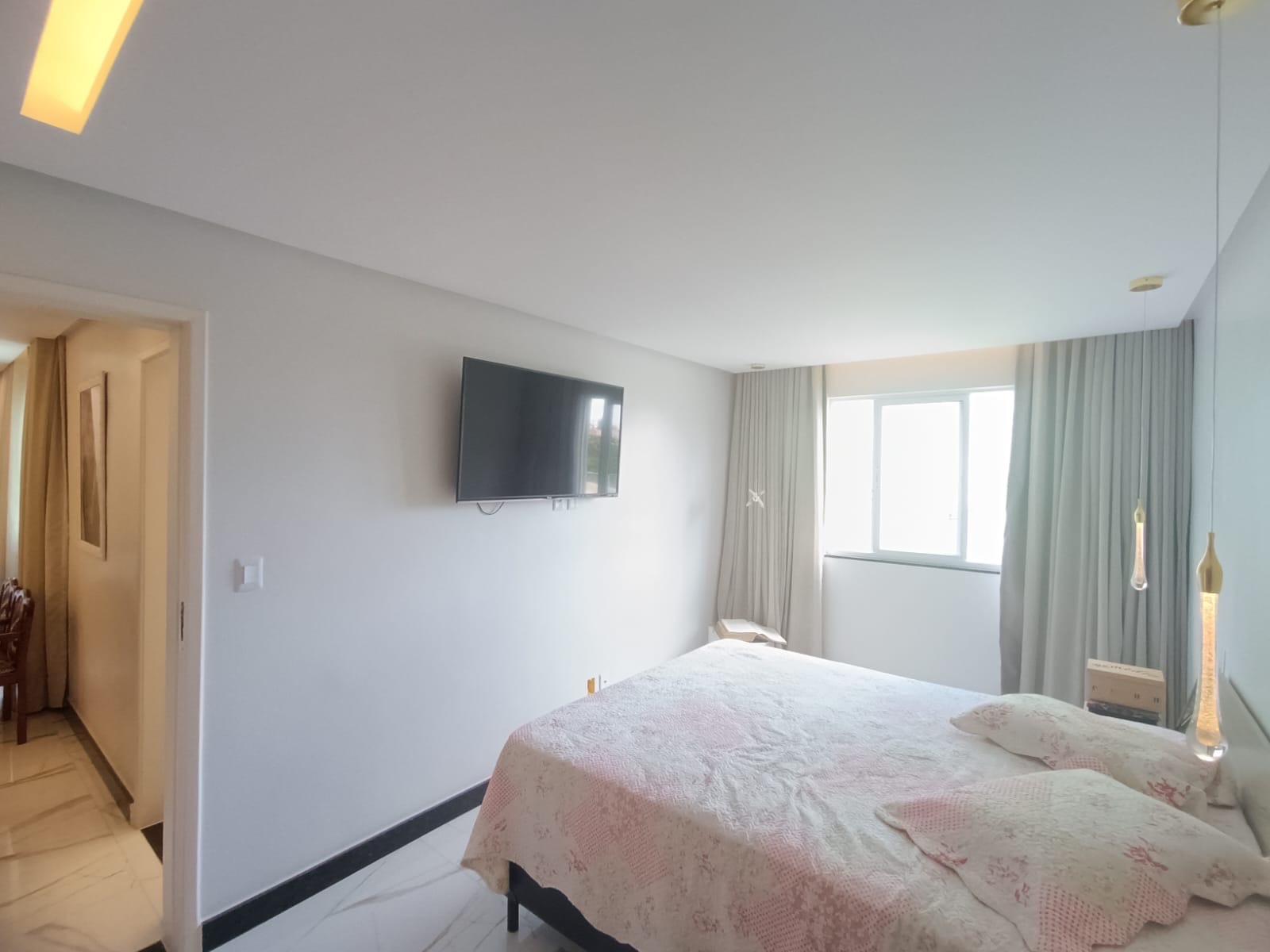 Lindo Apartamento à Venda no 1º Andar com garagem coberta no bairro Candeias, Vitória da Conquista, BA - foto 20
