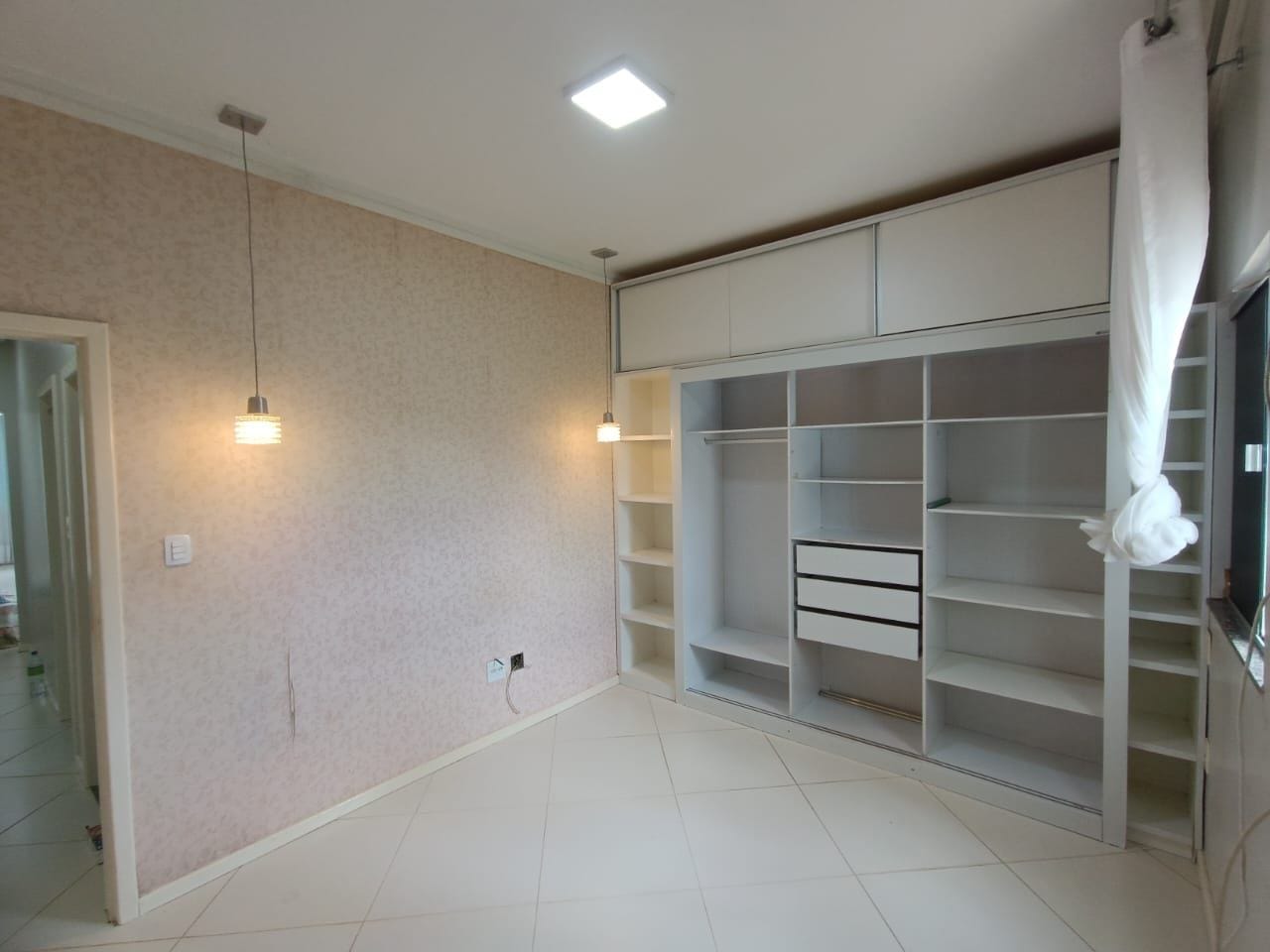 Excelente apartamento de 2 quartos sendo 1 suíte de 1ª andar com planejados na cozinha e quartos para venda ou locação, Candeias, Vitória da Conq - foto 20