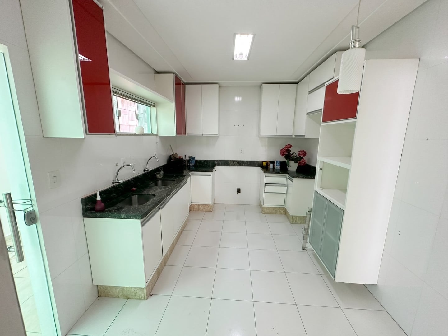 Casa com 3 suítes, piscina + dependência no Ibirapuera Vitória da Conquista Bahia - foto 20