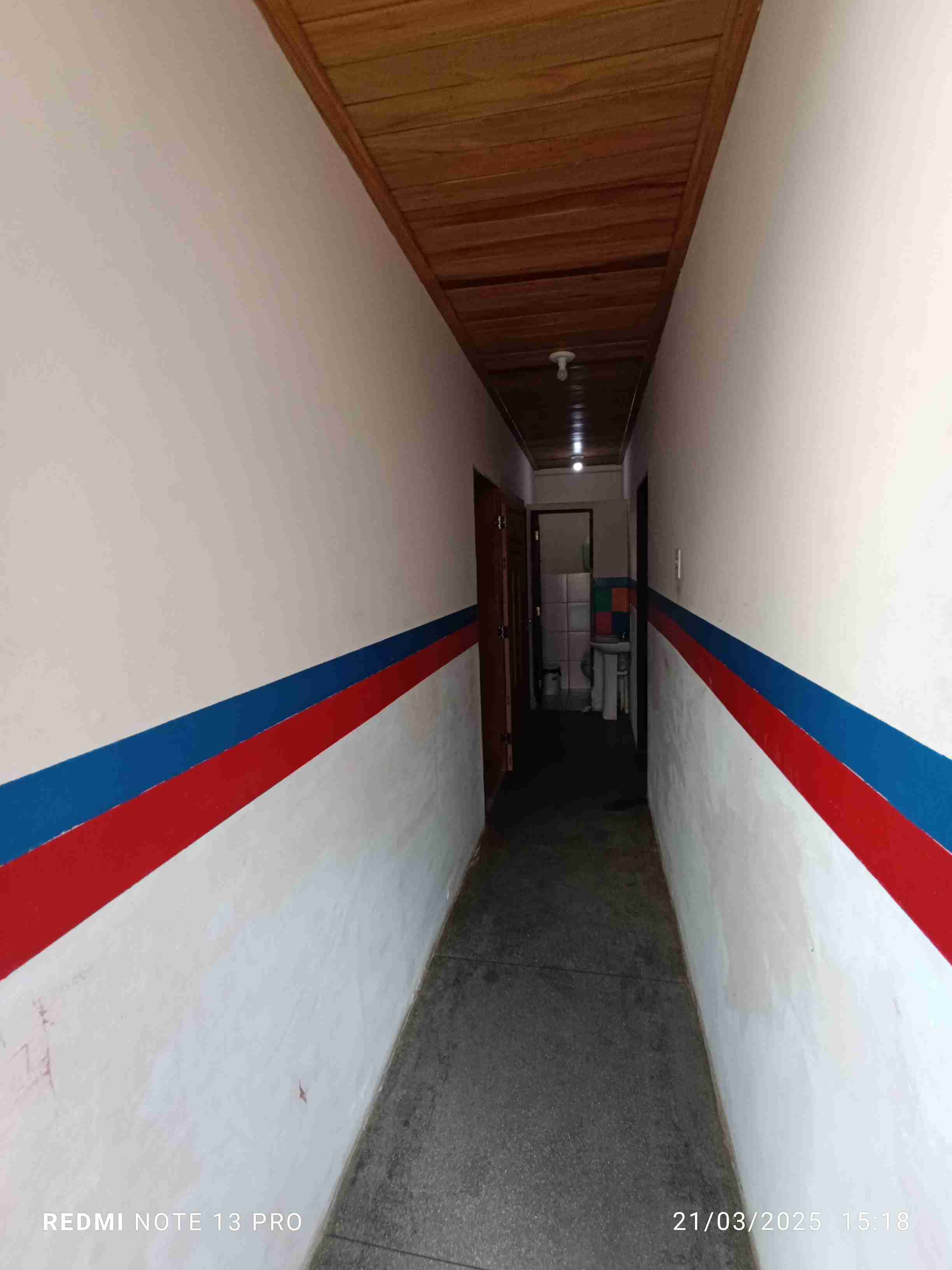 Conjunto comercial para locação com 6 salas, 3 banheiros, pátio grande no Alto Maron, Vitória da Conquista, BA - foto 21