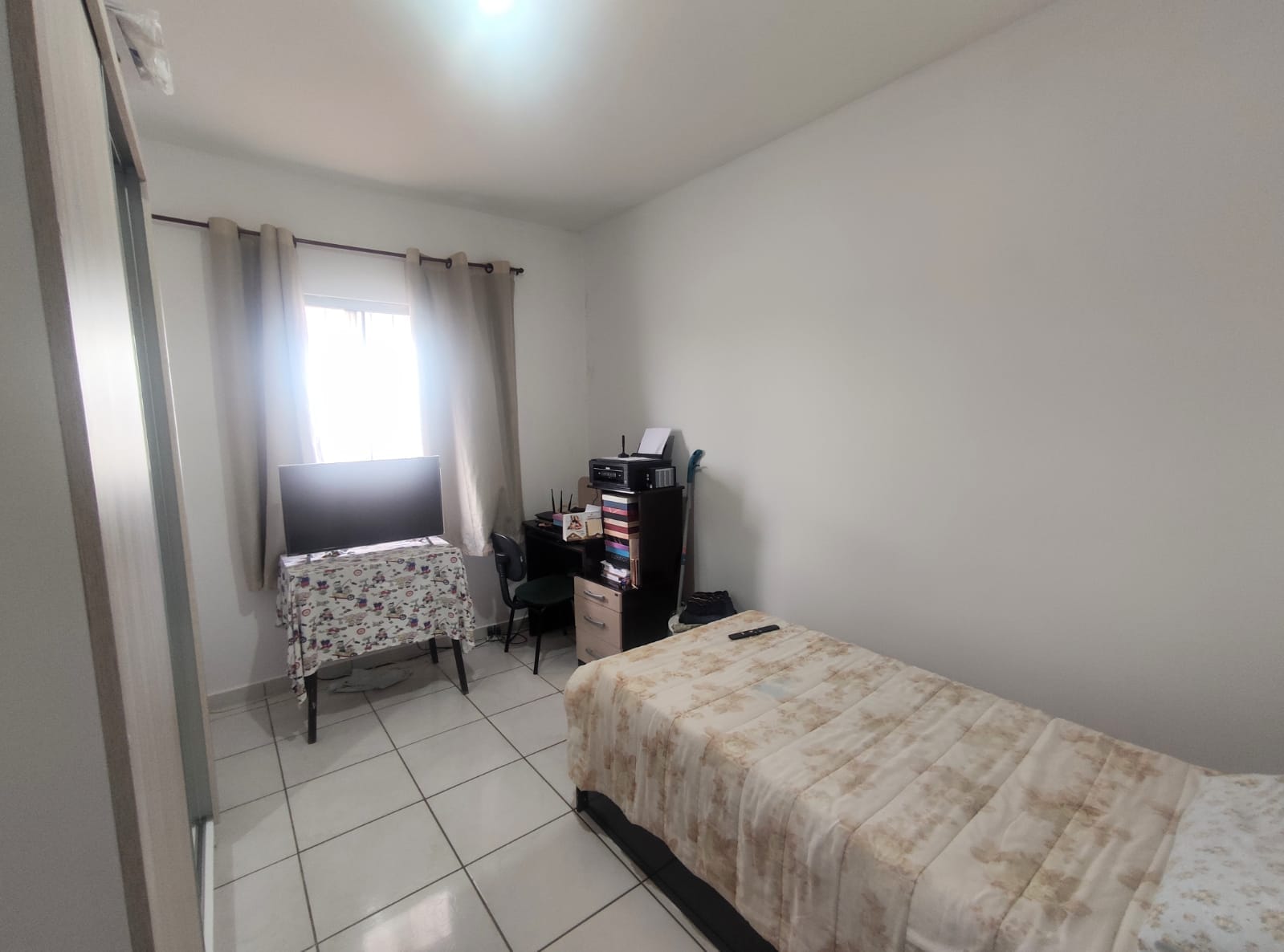 Casa Duplex (solta) com 5/4 sendo 1 suíte, com garagem para 4 carros no Bairro Felícia na região do Shopping Conquista Sul  Vitória da Conquista - foto 21