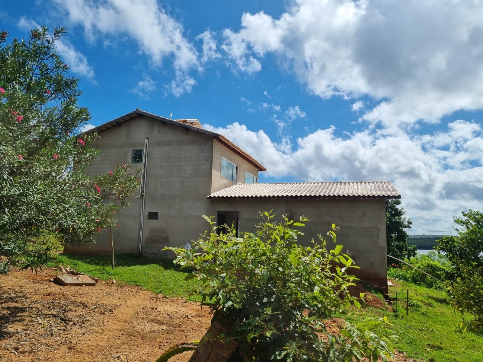 Excelente Sítio à Venda em Caraíbas – 3 Hectares, Casa e Estrutura Completa – Água em Abundância, Energia Trifásica e Documentação Regularizada - foto 3