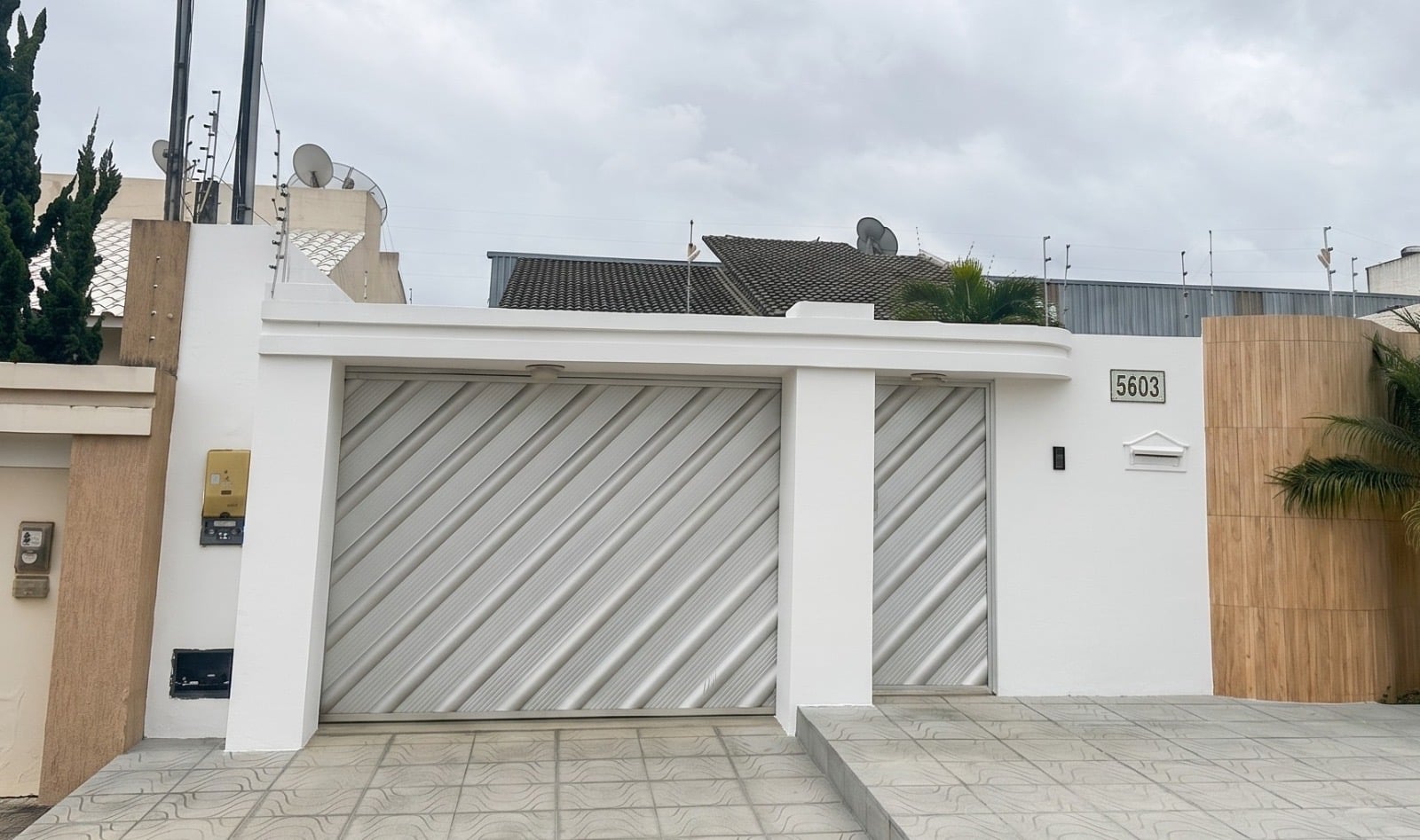 Casa com 3 suítes, piscina + dependência no Ibirapuera Vitória da Conquista Bahia - foto 21