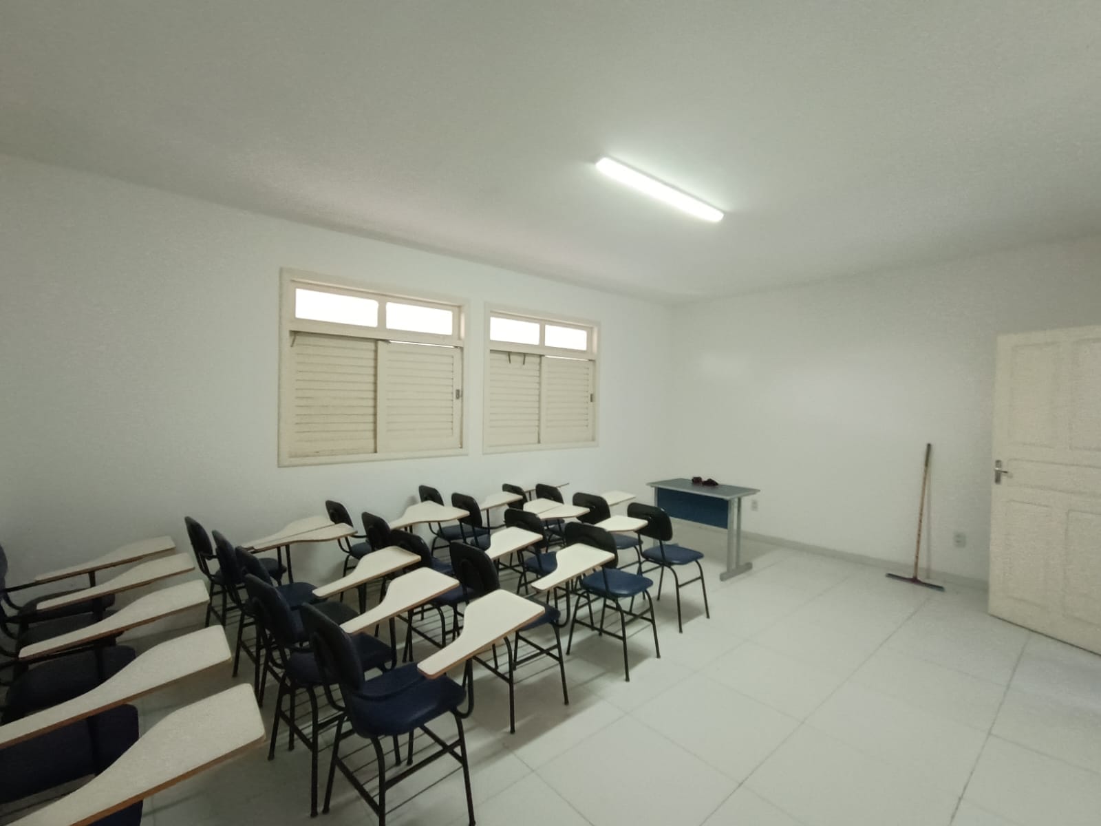 Casa comercial para alugar no B. Recreio em ótima localização, 3 quartos sendo 1 suite, 2 salas com bastante espaço. - foto 22