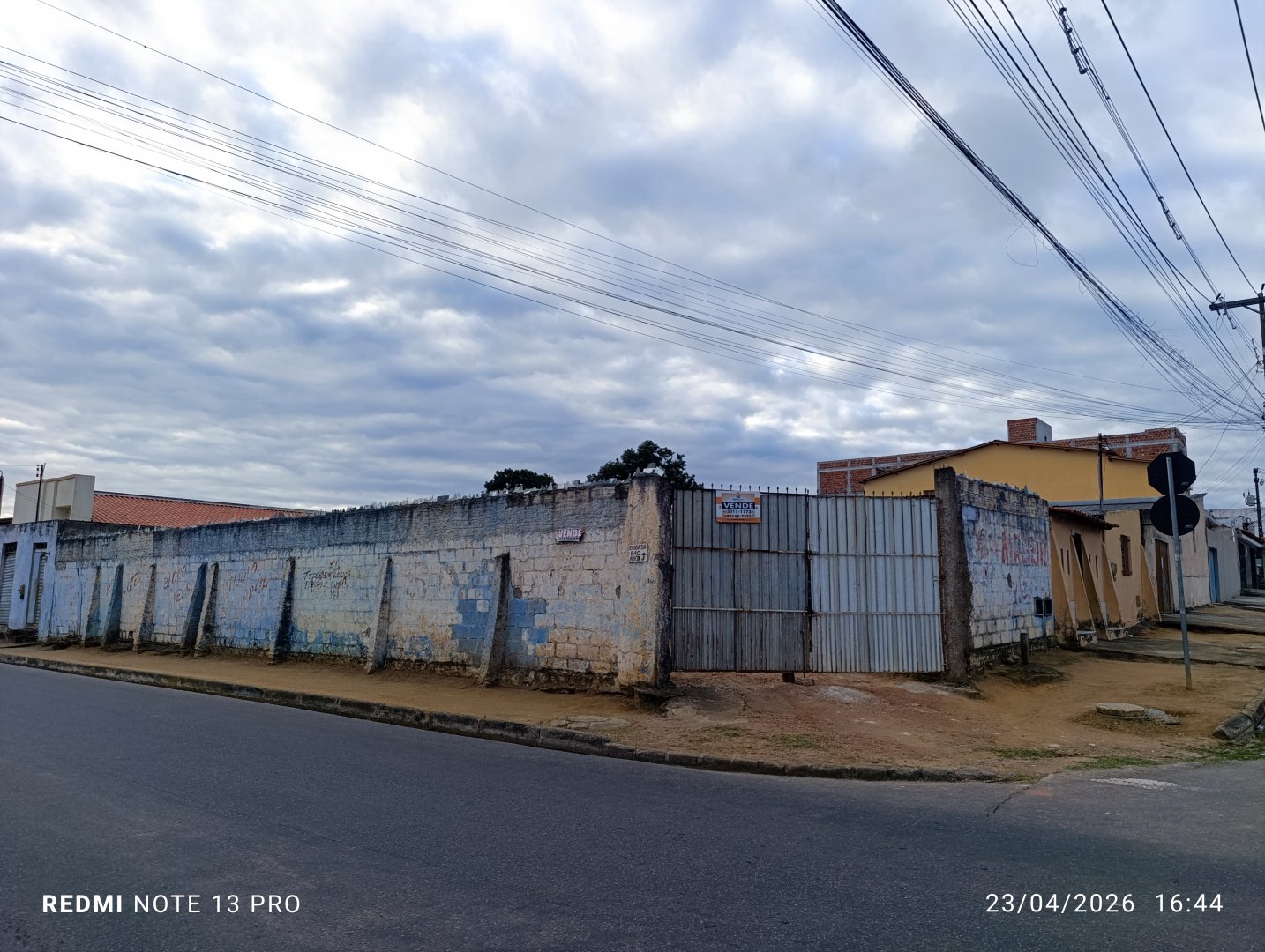 Terreno na Av. Pará esquina, parte de cima, esquina com a Av. Paramirim. 3 terrenos urbanos com 300 m² cada, 30 x 30 num total de 900 m², Bairro - foto 21