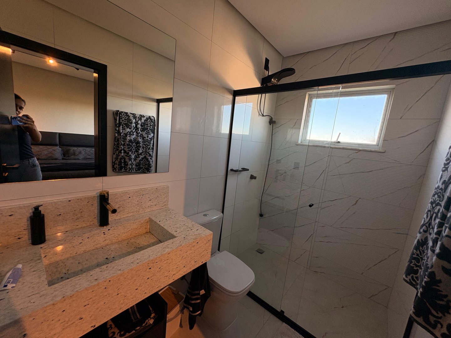 Cobertura duplex mobiliada com 4 quartos sendo 3 suites, terraço comm área gourmet e piscina a venda no bairro Candeias em Vitoria da Conquista - - foto 22