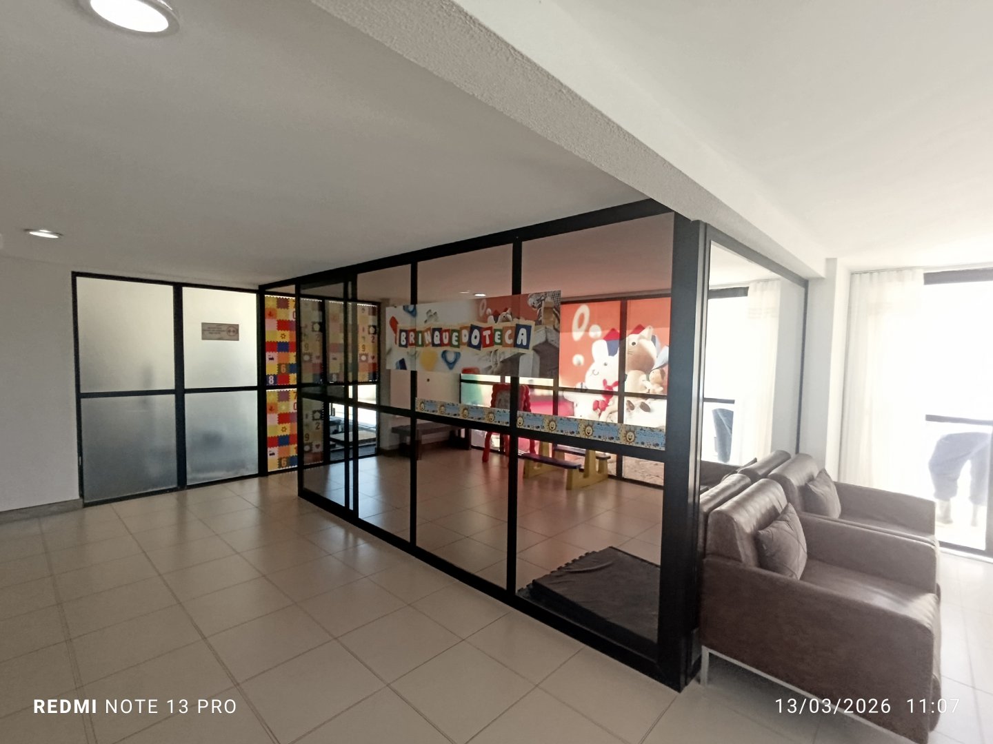 Apartamento com 3 quartos sendo 1 suíte+ dependência + 2 vagas de garagem+ depósito à venda em Candeias, Vitória da Conquista - Área de lazer com - foto 22