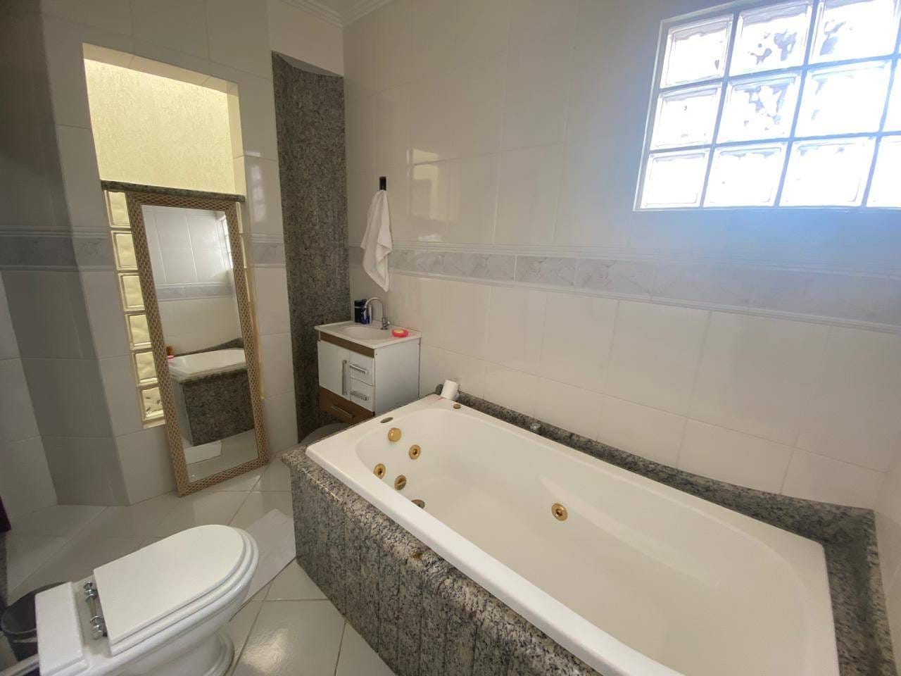 Excelente casa , locação para fins comerciais em região privilegiada, bairro Recreio, Vitória da Conquista, BA - foto 23