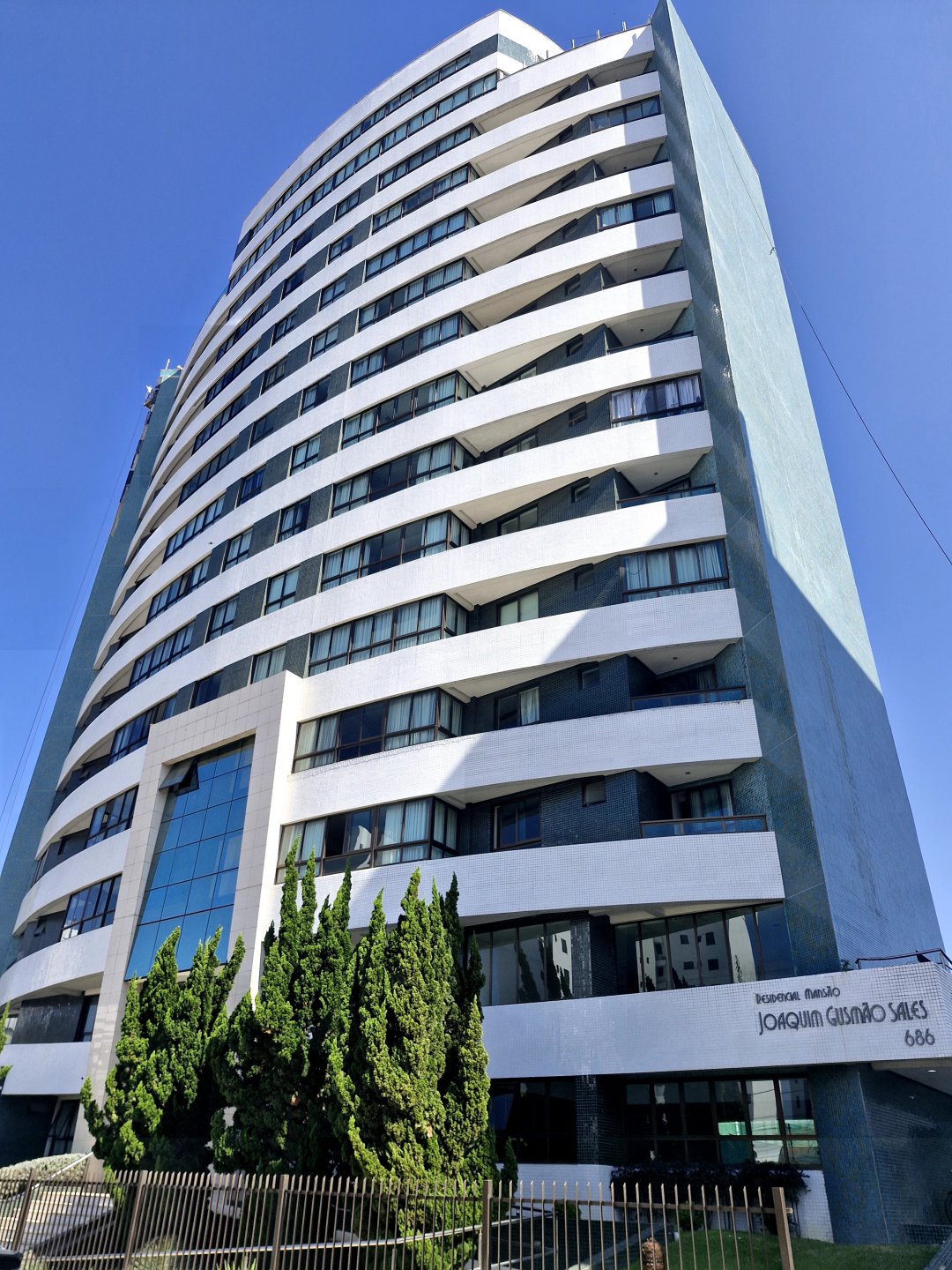 Apartamento Alto padrão 185m² à 15 metros da Olivia Flores - foto 2