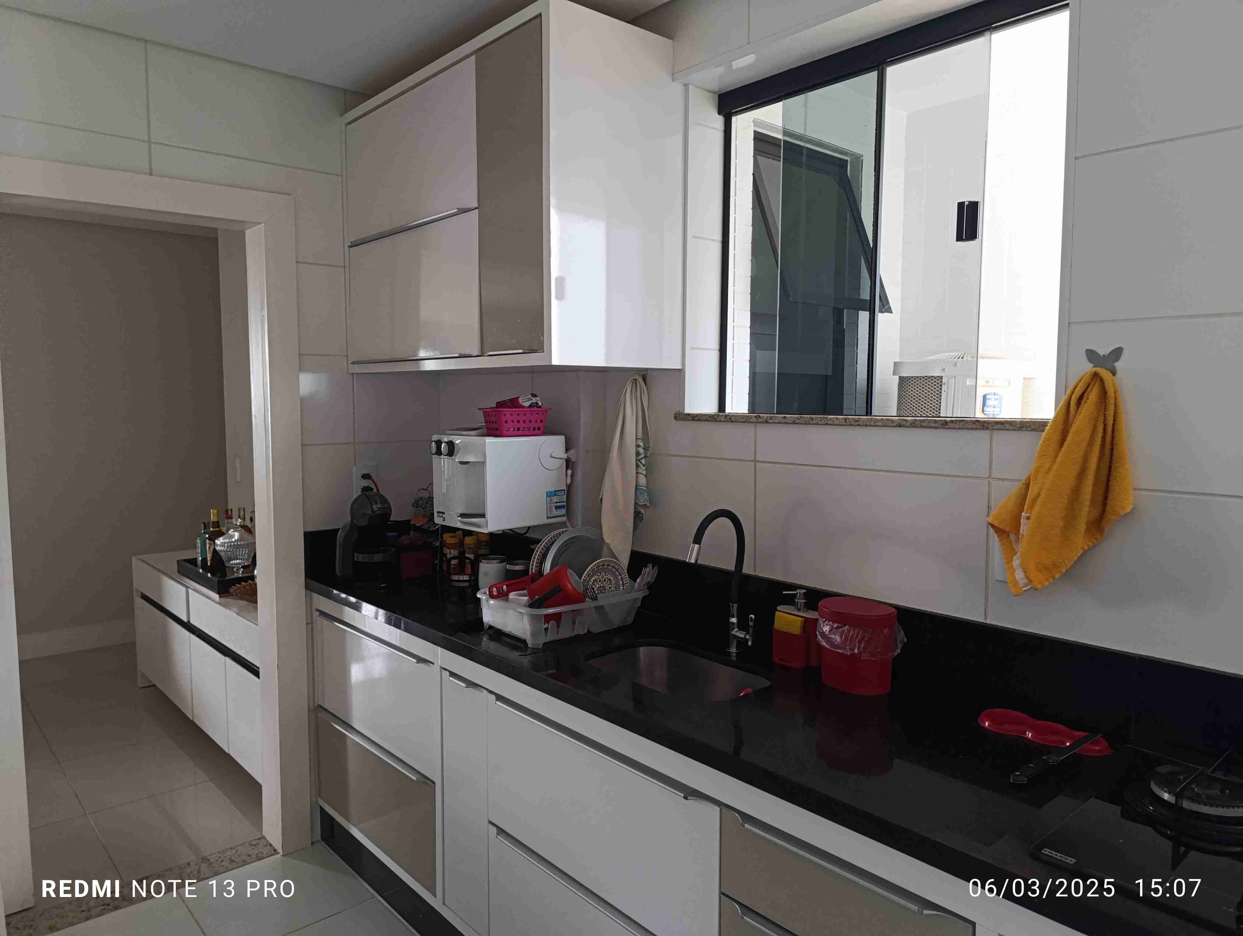 Apartamento alto padrão 3 quartos sendo 2 suítes, andar alto, 2 vagas de garagem à Venda, Candeias, Vitória da Conquista, BA - foto 3