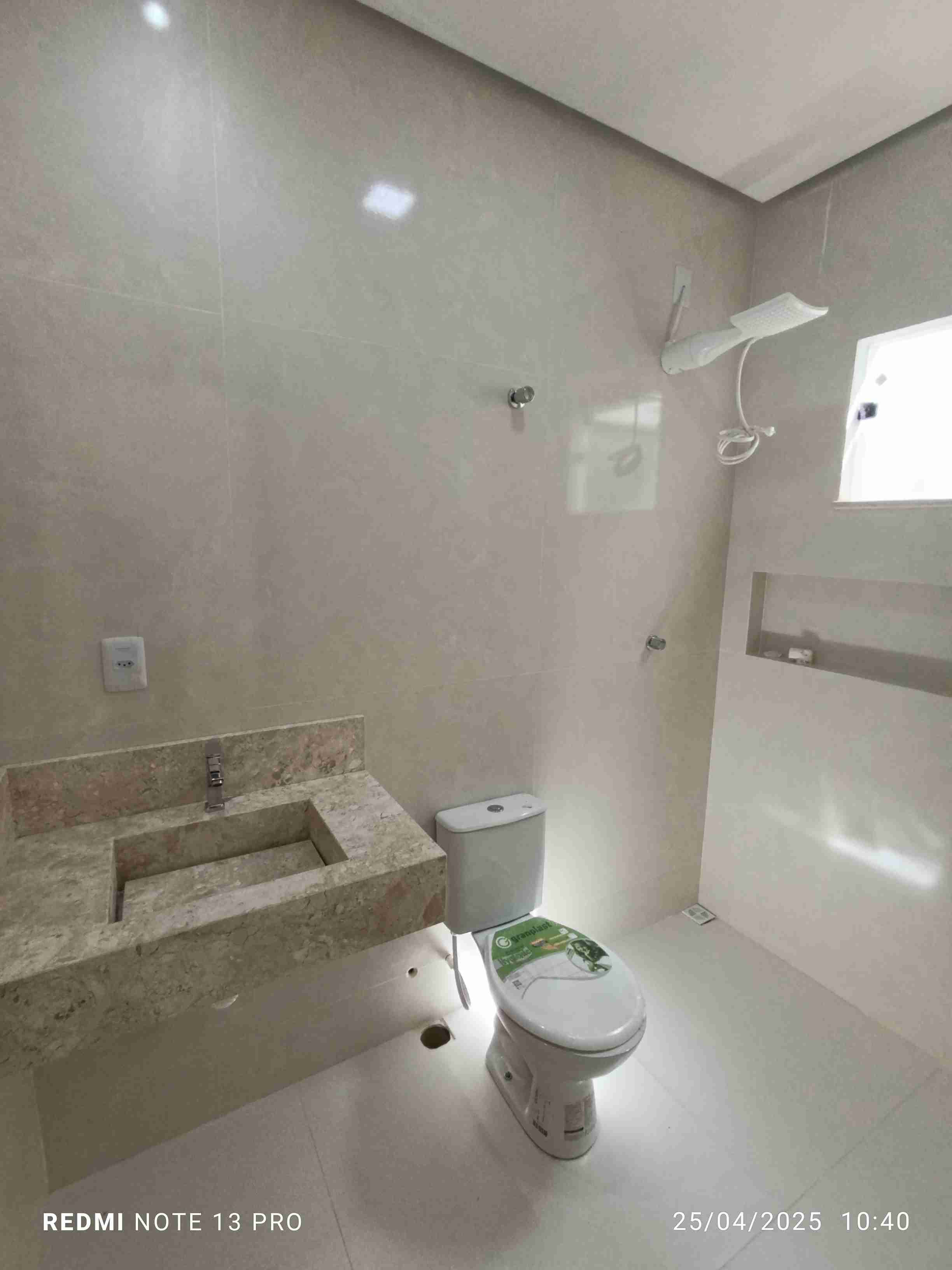 Linda casa nova  de 3 quartos sendo 1 suíte, garagem para 2 carros, acabamento de primeira à Venda, São Pedro, Vitória da Conquista, BA - foto 24