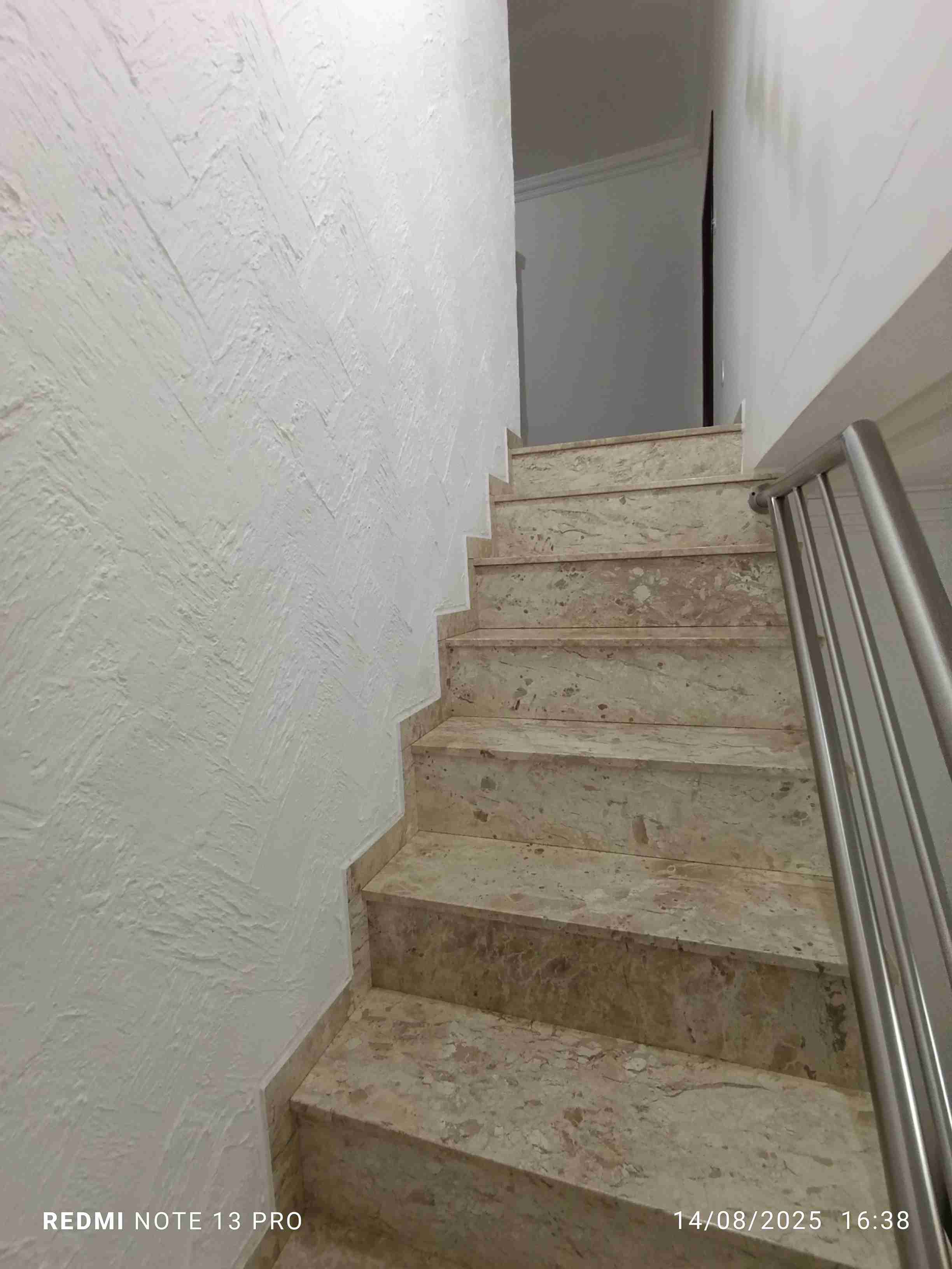 Casa com 4 quartos sendo 2 suítes, 4 salas, bastante espaço externo à venda, Ibirapuera, Vitória da Conquista, BA - foto 24
