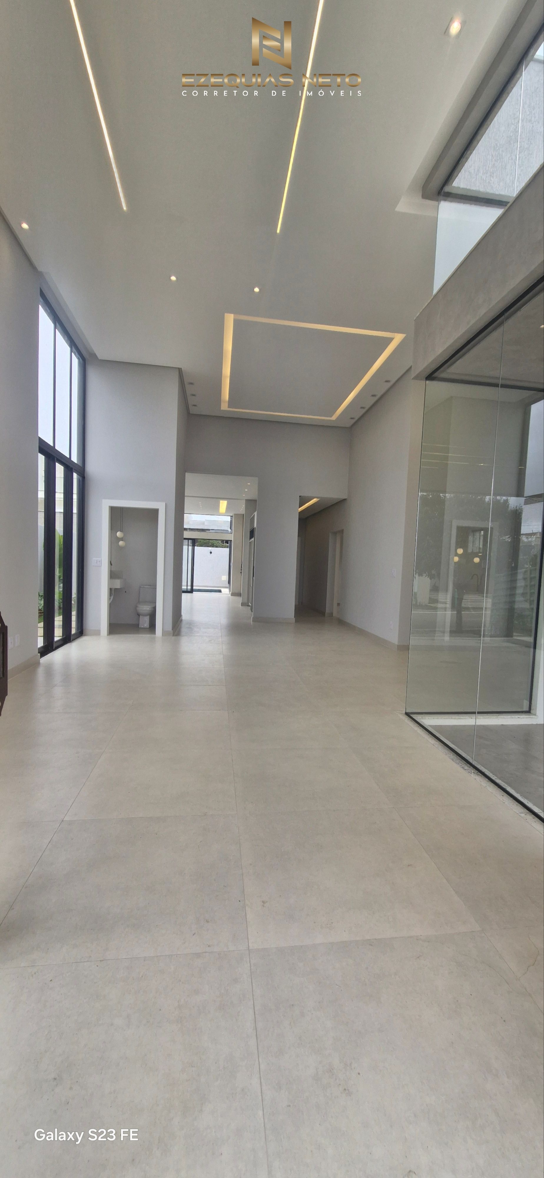 Casa com 3 suítes no Condomínio Alphaville 1 à Venda em terreno de 387 m² e 200 m² de área construída, Universidade, Vitória da Conquista, BA - foto 3