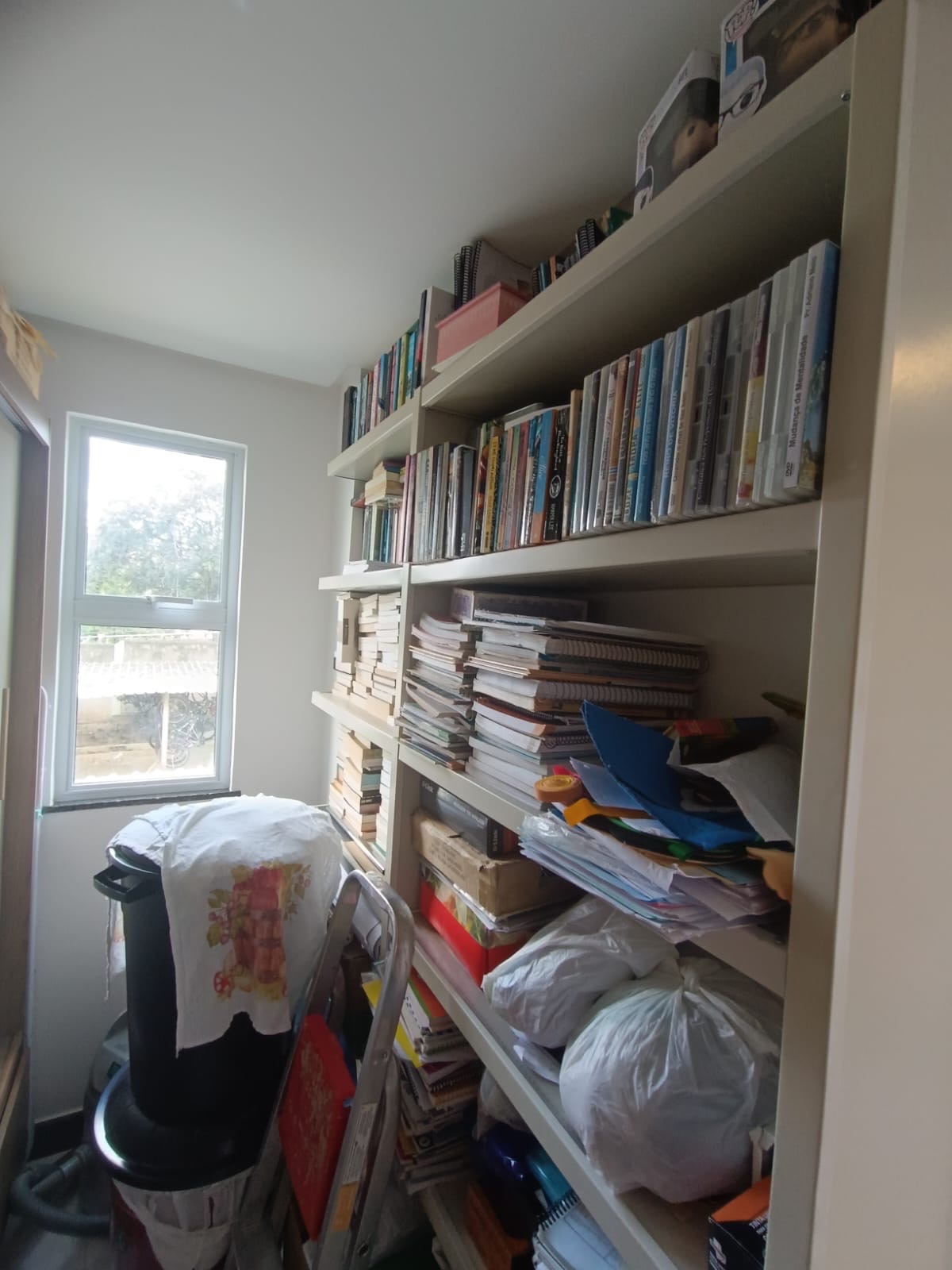 Lindo Apartamento à Venda no 1º Andar com garagem coberta no bairro Candeias, Vitória da Conquista, BA - foto 23