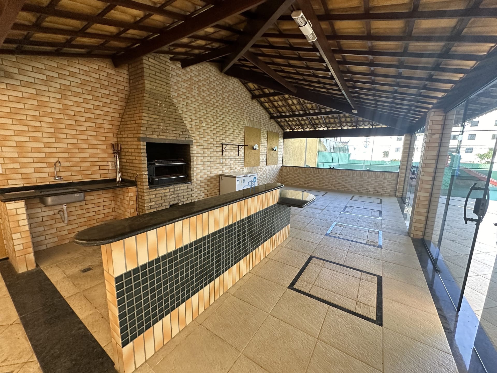 Excelente Apartamento  de 4 quartos sendo 3 suítes + dependência à venda, Candeias, Vitória da Conquista, BA - foto 24