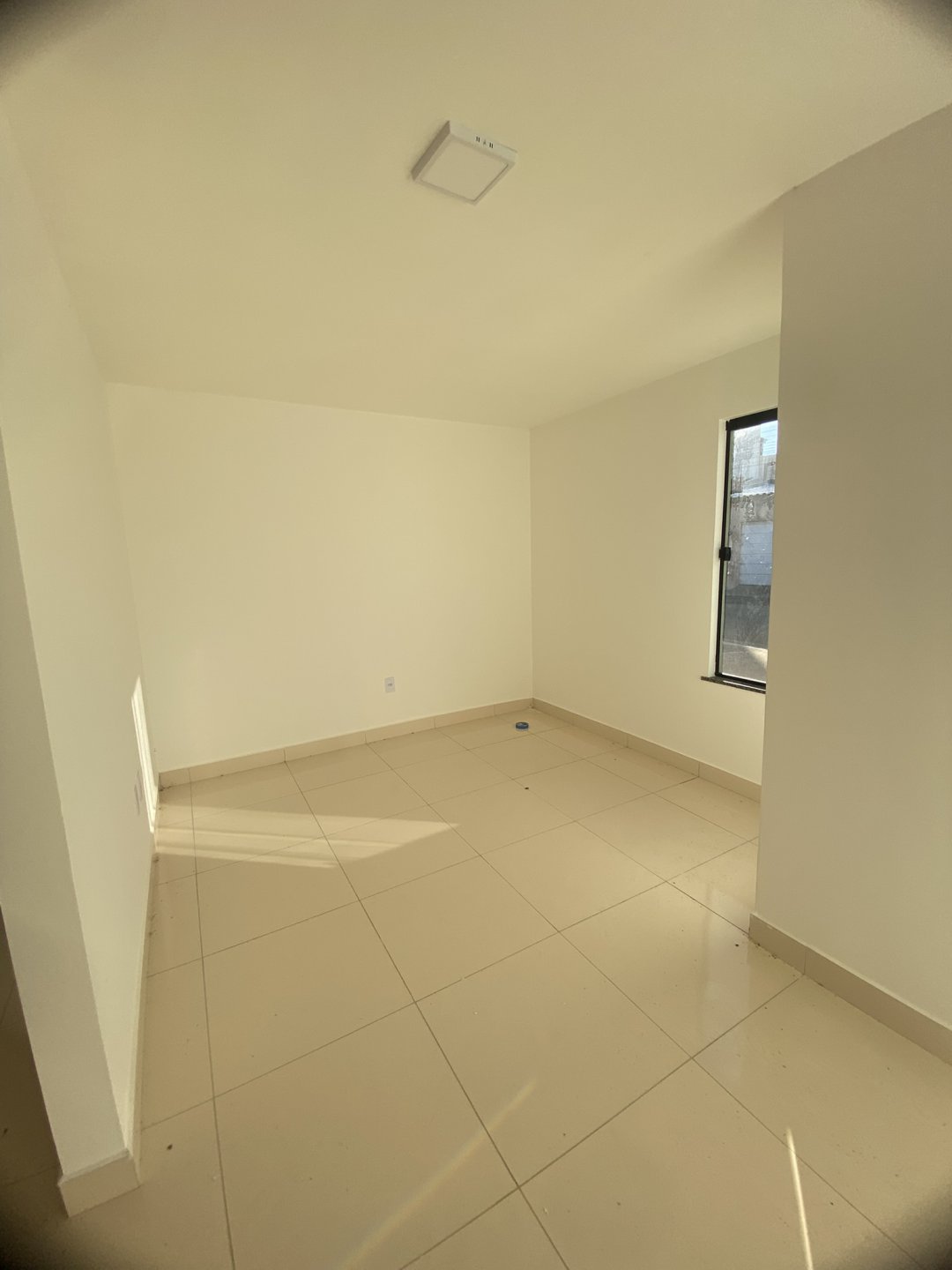 Casa 3/4 com suite, no Condomínio Terras Premium, em Vitória da Conquista - Bahia. - foto 2