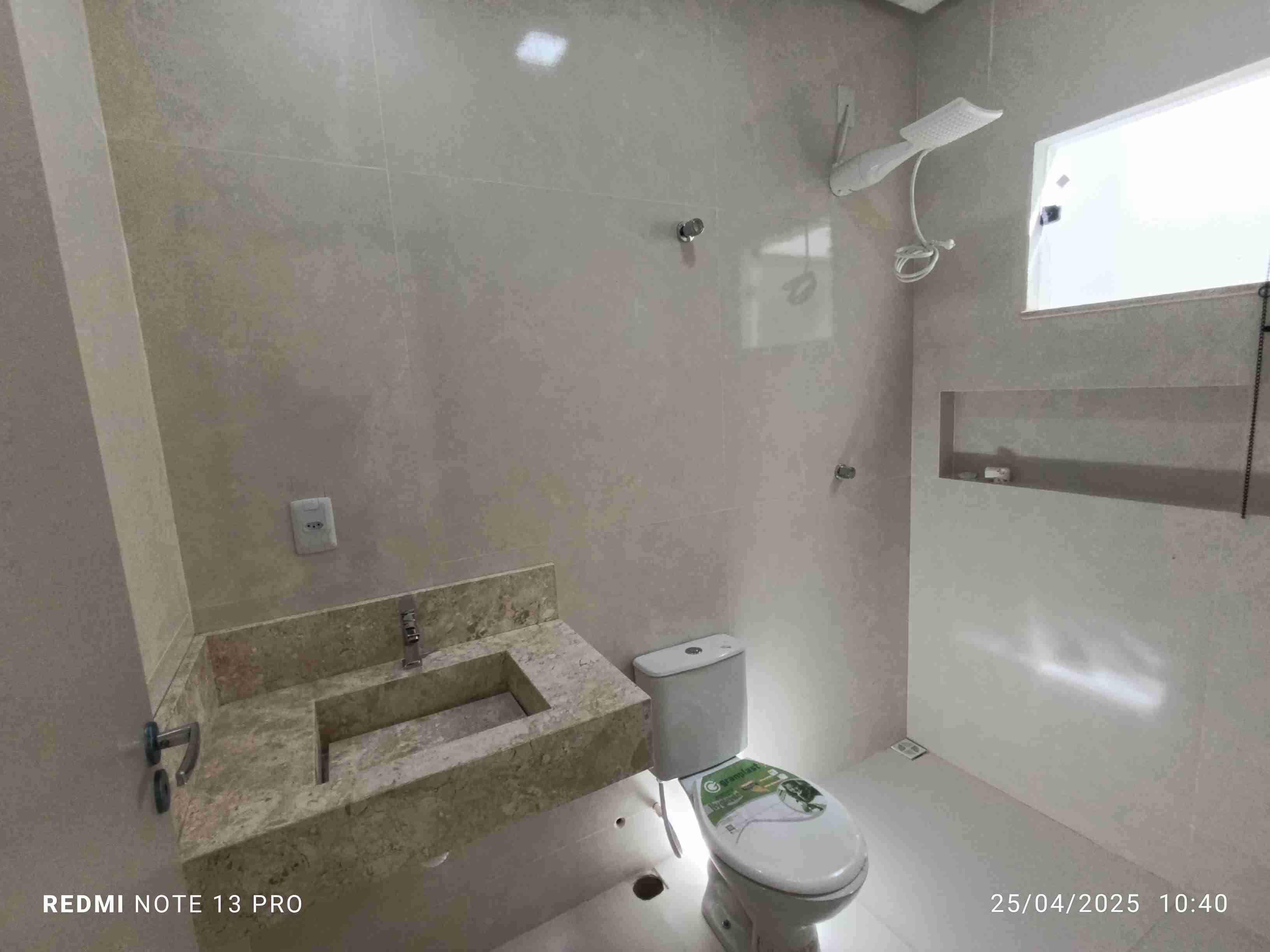 Linda casa nova  de 3 quartos sendo 1 suíte, garagem para 2 carros, acabamento de primeira à Venda, São Pedro, Vitória da Conquista, BA - foto 25