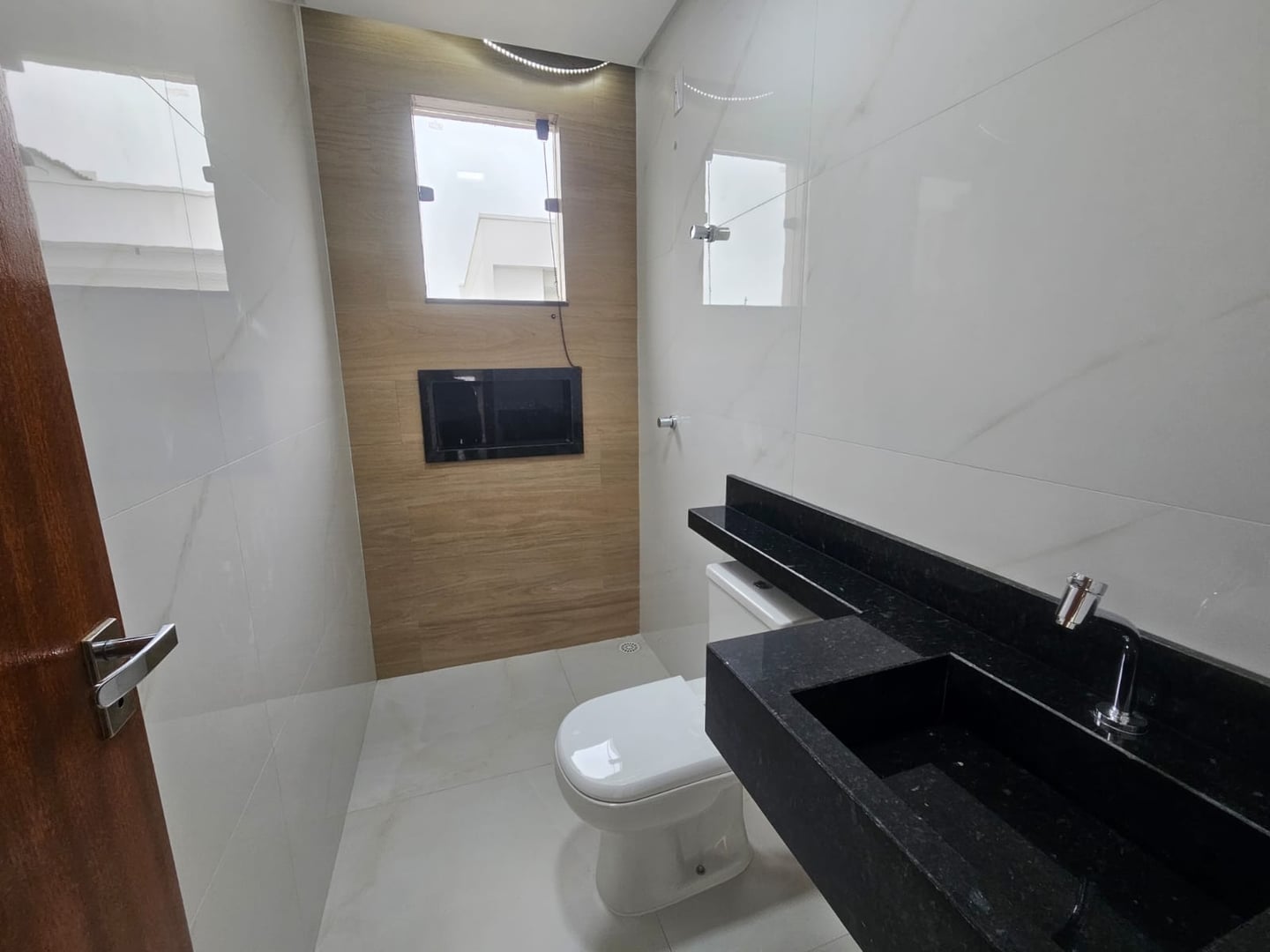 a VENDA um Sobrado de 3 suítes c/ Piscina e área gourmet no B. Boa Vista, Vit. da Conquista - BA - foto 24