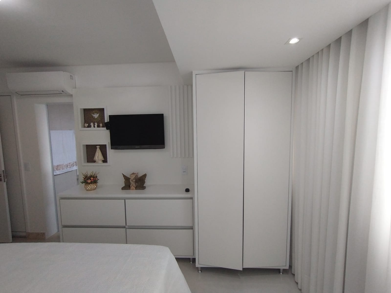 Apartamento à venda 3 suítes, porteira fechada, 2 vagas soltas de garagem , condomínio com lazer completo, no Recreio, Vitória da Conquista, BA - foto 3