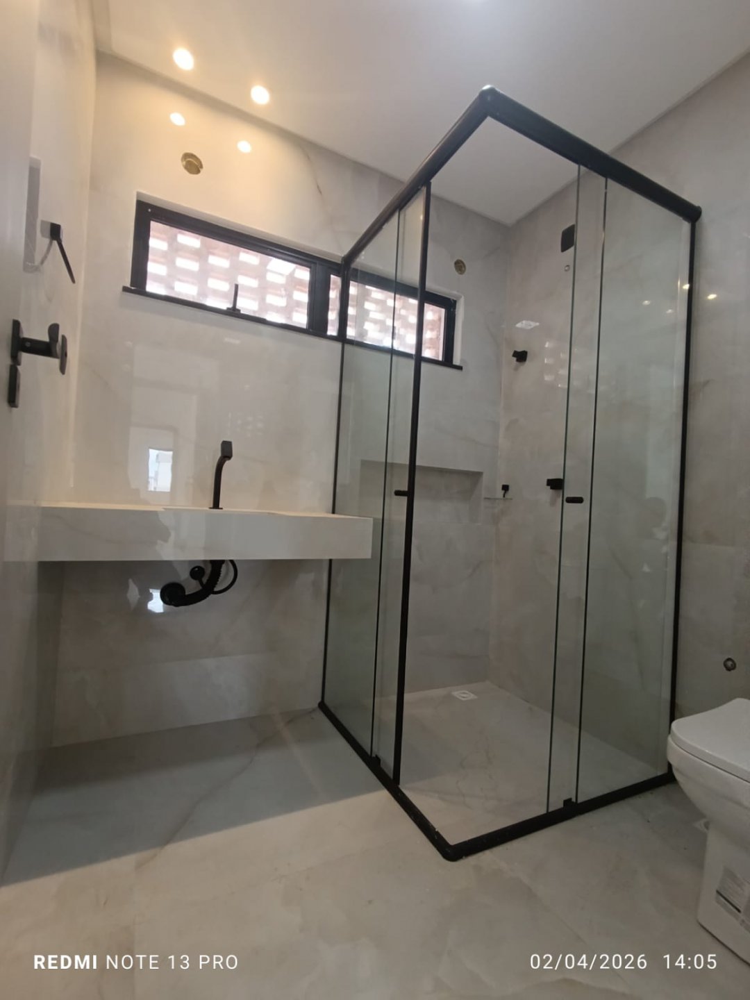 Casa duplex soltas com 3 suítes, sala com 2 ambientes, lavabo, garagem coberta para 2 carros, Alto da Boa Vista, Vitória da Conquista, BA - foto 22