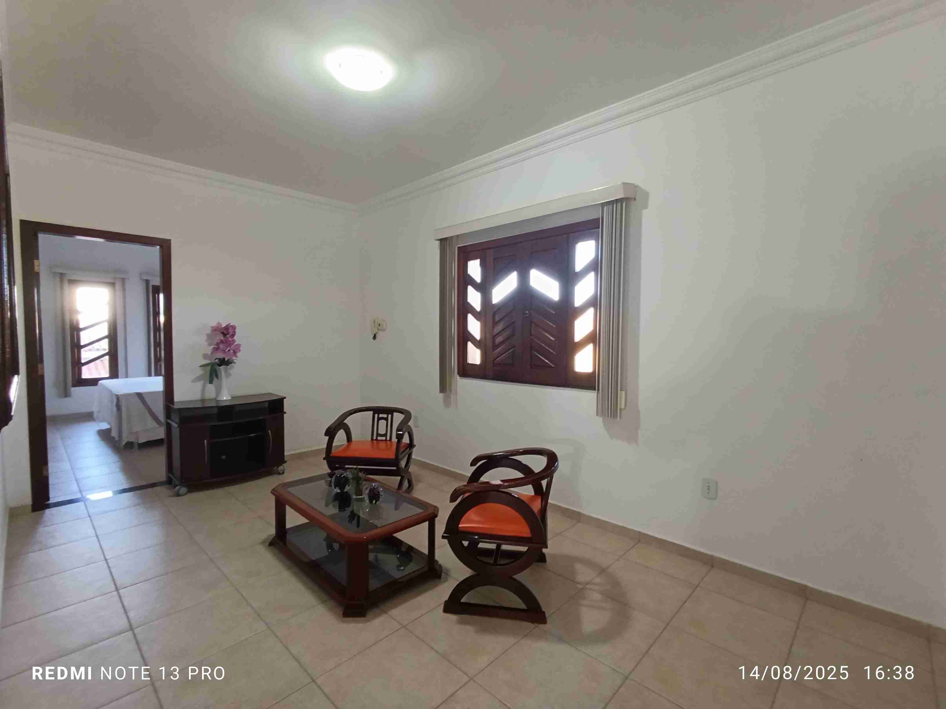 Casa com 4 quartos sendo 2 suítes, 4 salas, bastante espaço externo à venda, Ibirapuera, Vitória da Conquista, BA - foto 25