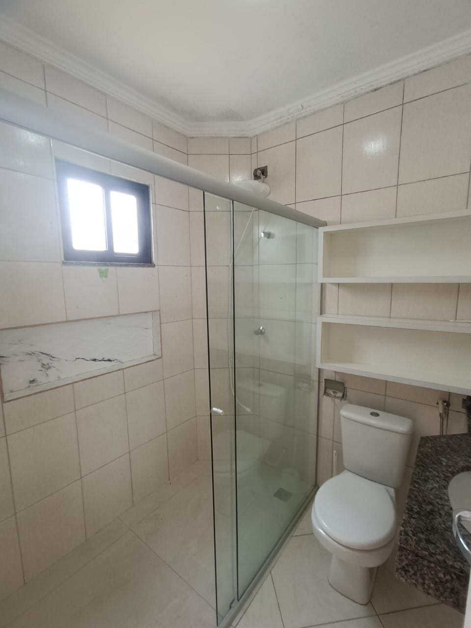 Excelente apartamento de 2 quartos sendo 1 suíte de 1ª andar com planejados na cozinha e quartos para venda ou locação, Candeias, Vitória da Conq - foto 24