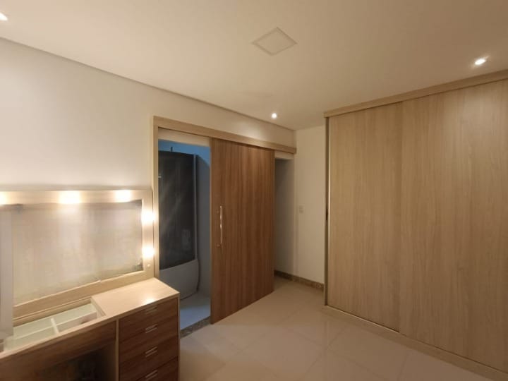 Casa com 5 quartos sendo 3 suítes, área gourmet com jacuzzi, piscina aquecida, em Bairro Boa Vista, Vitória da Conquista, BA - foto 26