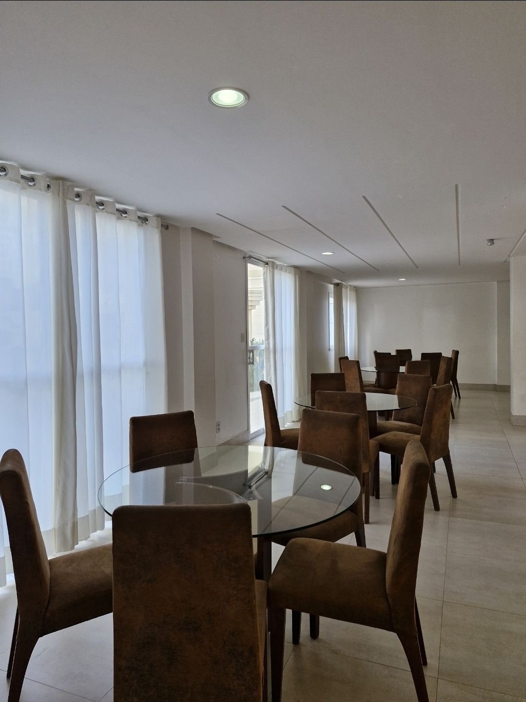 Apartamento à venda 3 quartos sendo 1 suíte, 2 vagas garagem coberta, dependência completa, Vog Candeias, Vitória da Conquista, Ba. - foto 25