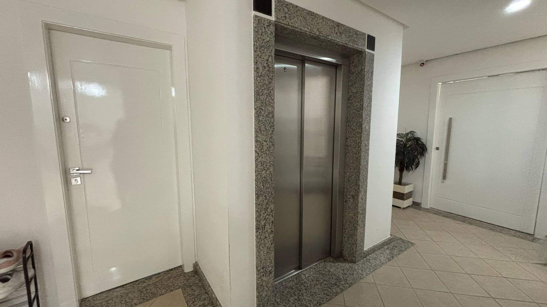 Apartamento.com 3 suítes  à venda, Candeias, Vitória da Conquista, BA - foto 3