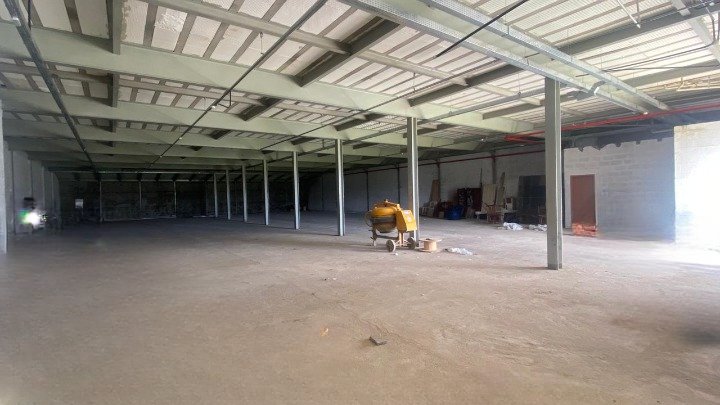 Galpão com 762 m² na Av. Juracy Magalhães, acesso por 2 ruas, Jurema, Vitória da Conquista -BA - foto 2