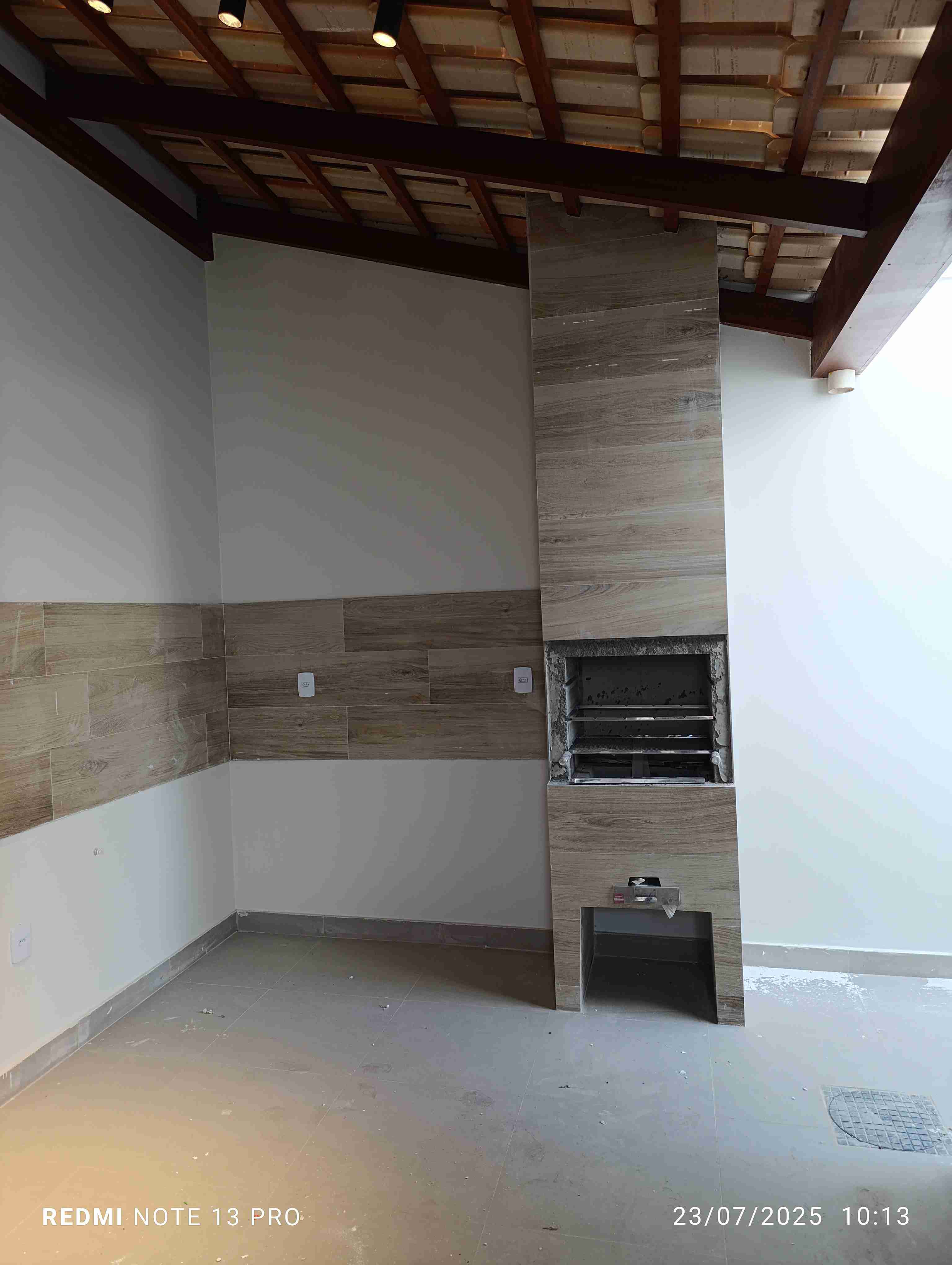 Casa  solta de 3 suítes, 1 suíte com closet + dependência completa + área gourmet com churrasqueira em construção Felícia/Boa Vista, Vitória da C - foto 27