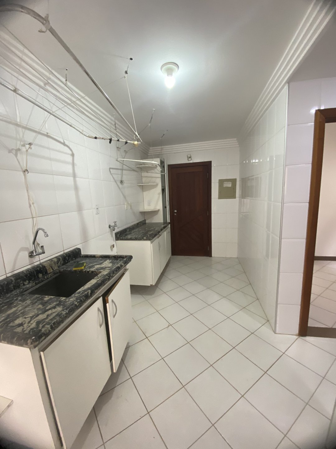 Excelente Apartamento 1º andar, 3/4 com suite, para Locação – Edifício Portal Brasil, Bairro Candeias, em Vitória da Conquista, Bahia - foto 26