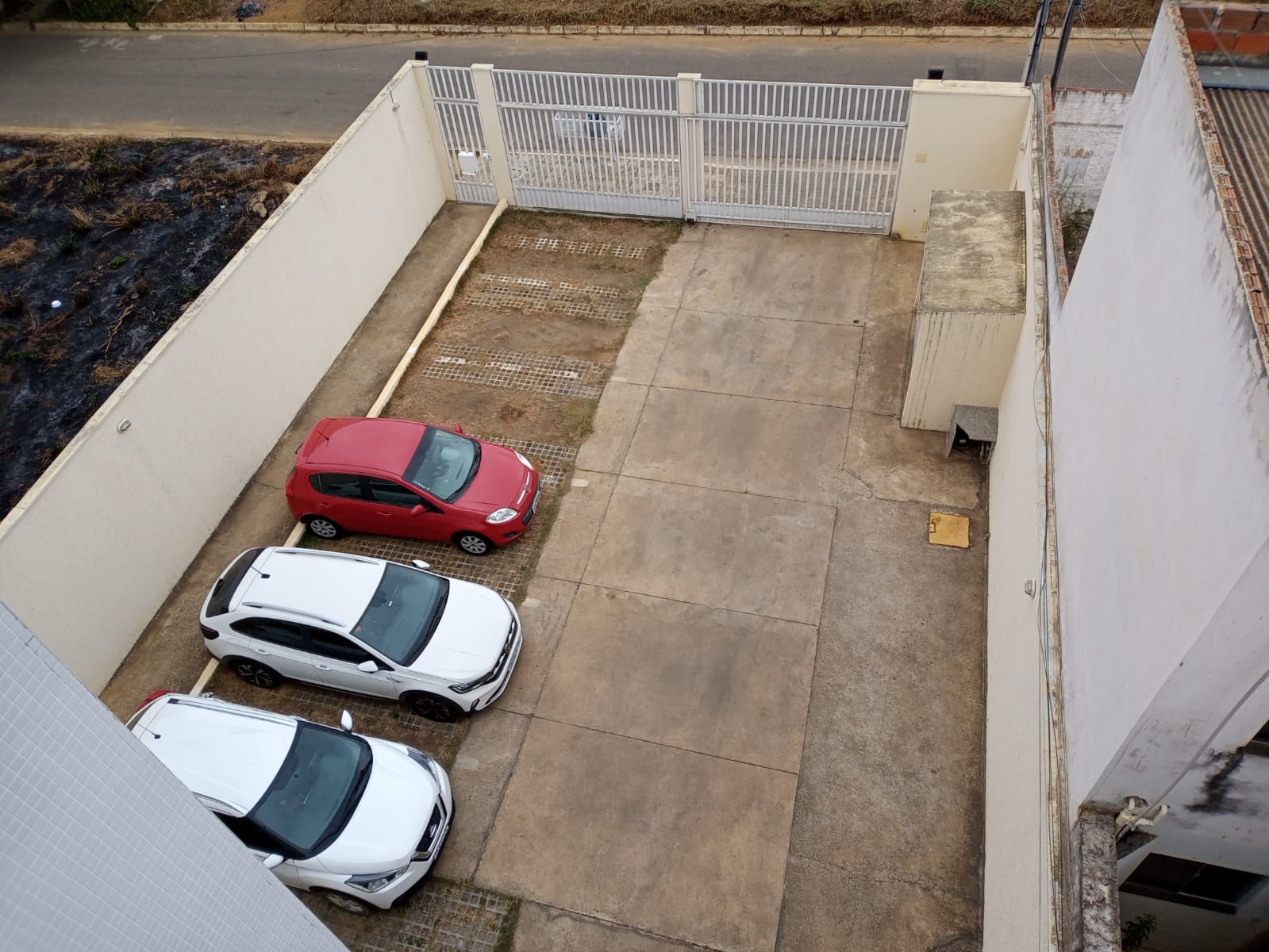 Apartamento mobiliado de 3 quartos sendo 1 suíte para venda, no 3º andar, com  sacada no Candeias  Vitória da Conquista, BA - foto 3