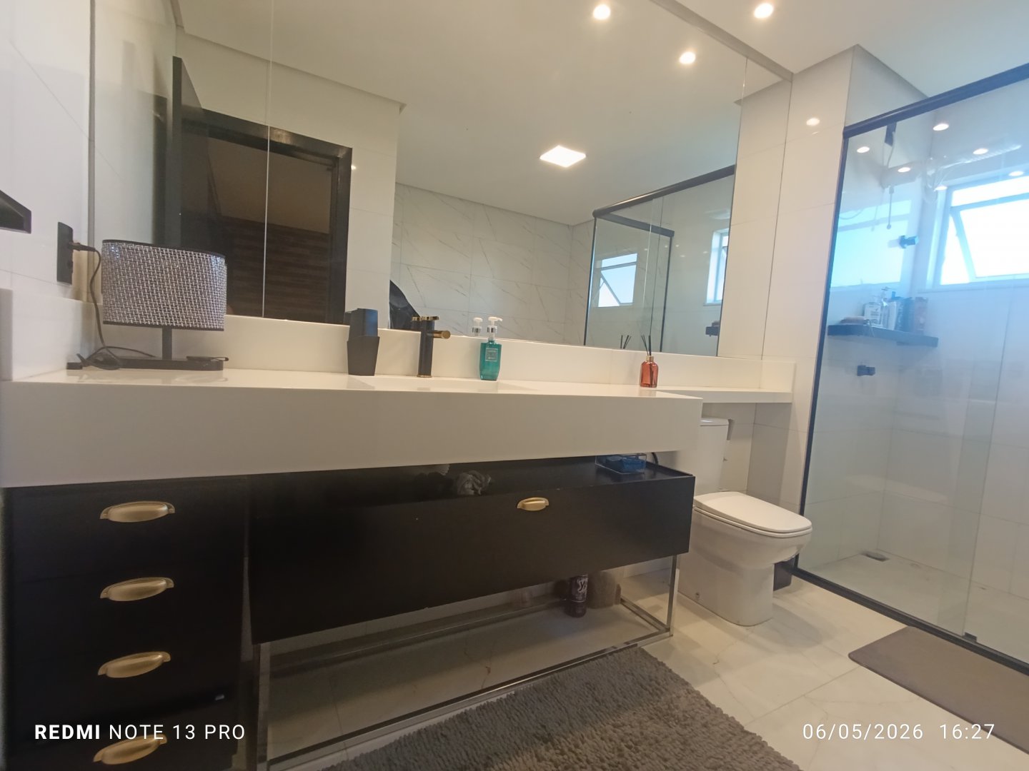 Cobertura duplex mobiliada com 4 quartos sendo 3 suites, terraço comm área gourmet e piscina a venda no bairro Candeias em Vitoria da Conquista - - foto 26