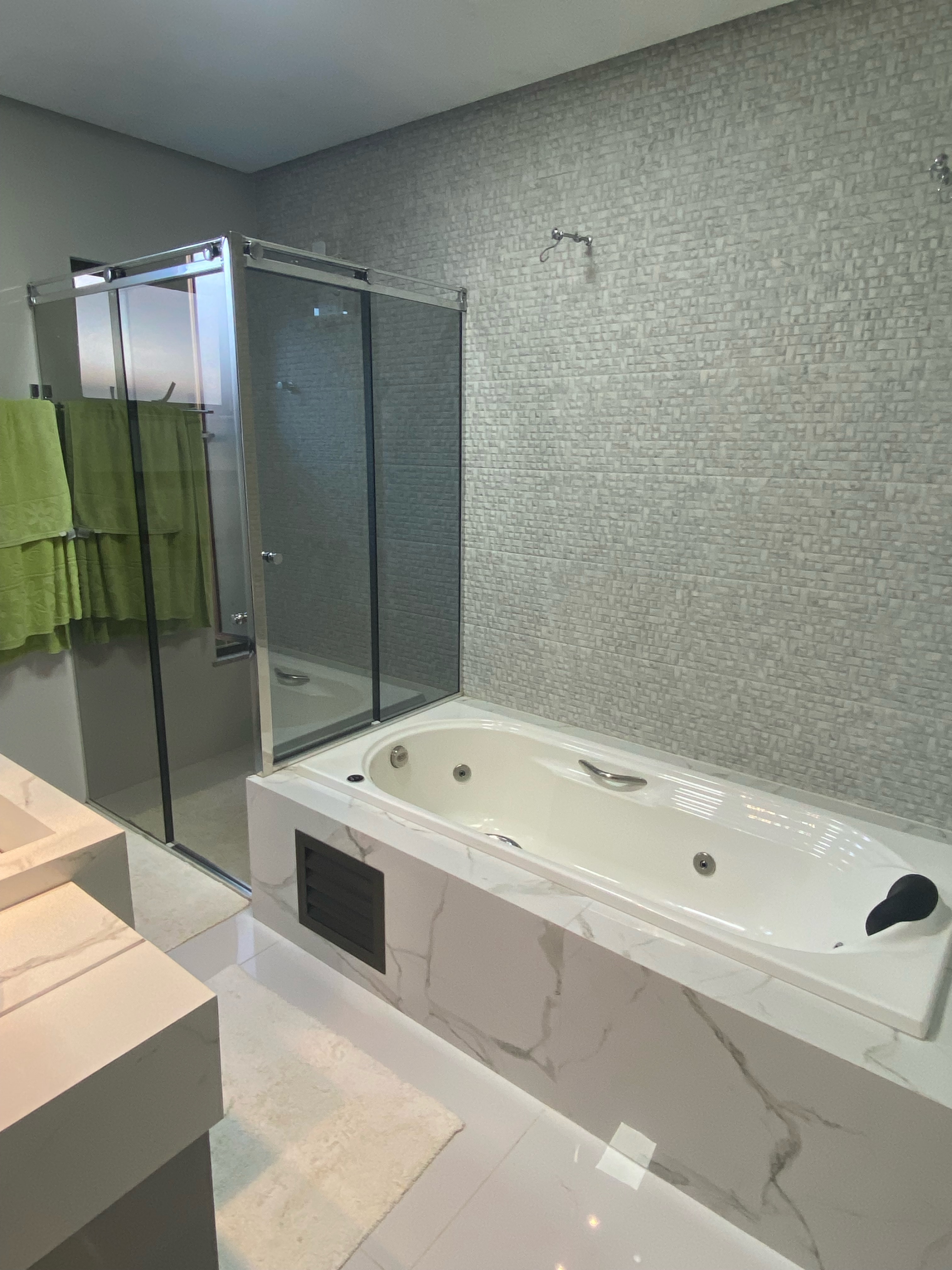Linda Casa de 4 quartos sendo 3 suítes mais dependência completa e 4 vagas de garagem no Alphaville 1, Vitória da Conquista, BA - foto 27