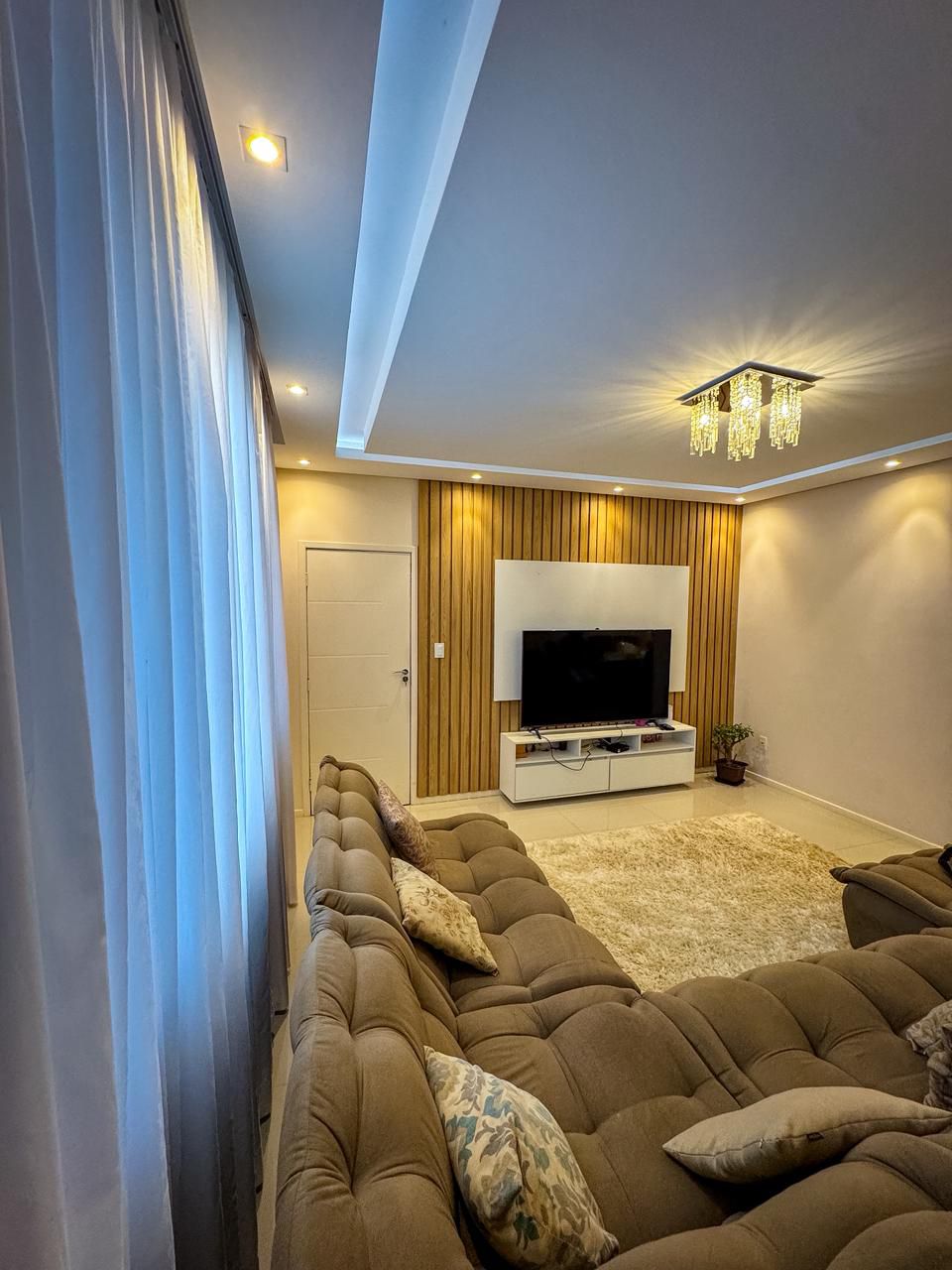 Apartamento de 2º andar nascente mobiliado e decorado para venda, 2 quartos sendo 1 suíte, cozinha no Bairro Candeias, Vitória da Conquista, BA - foto 3