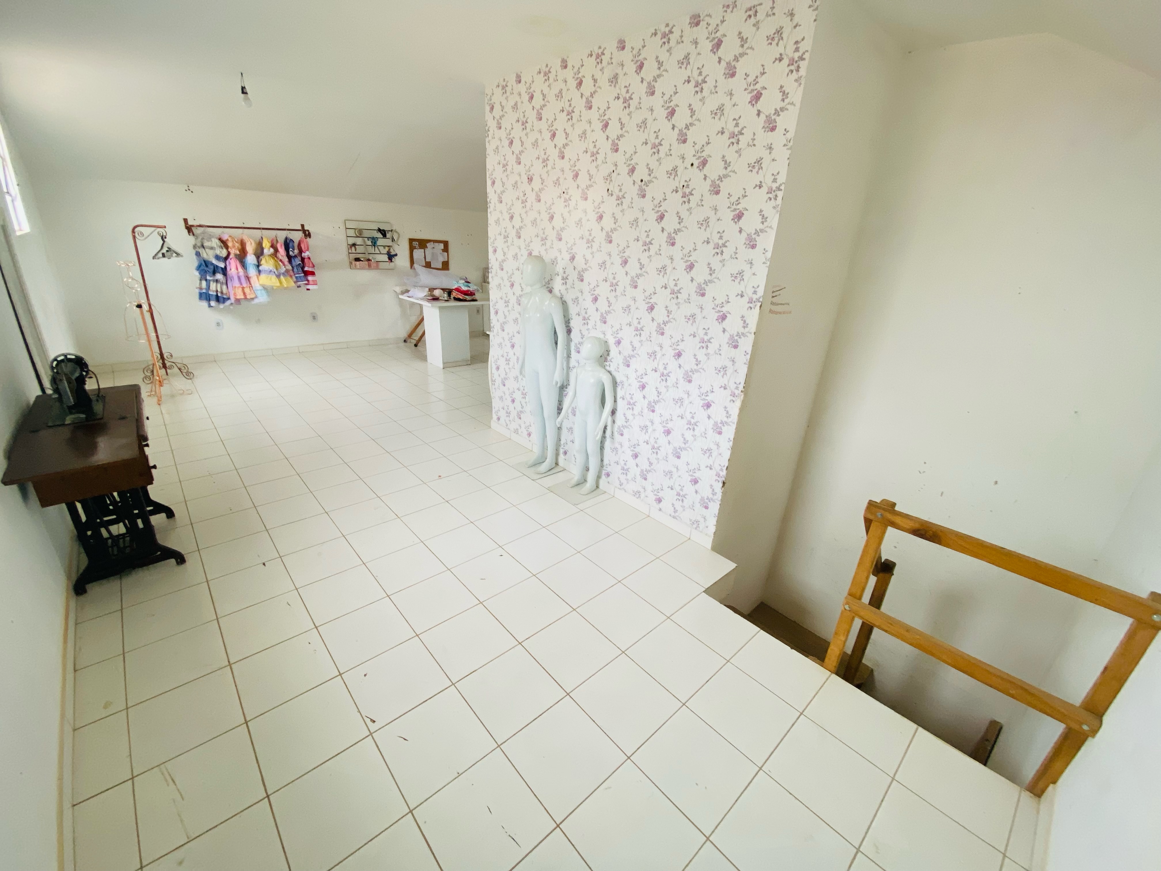 Excelente Casa de 4 quartos e garagem para 4 carros à Venda, Santa Cecília, Vitória da Conquista, BA - foto 28