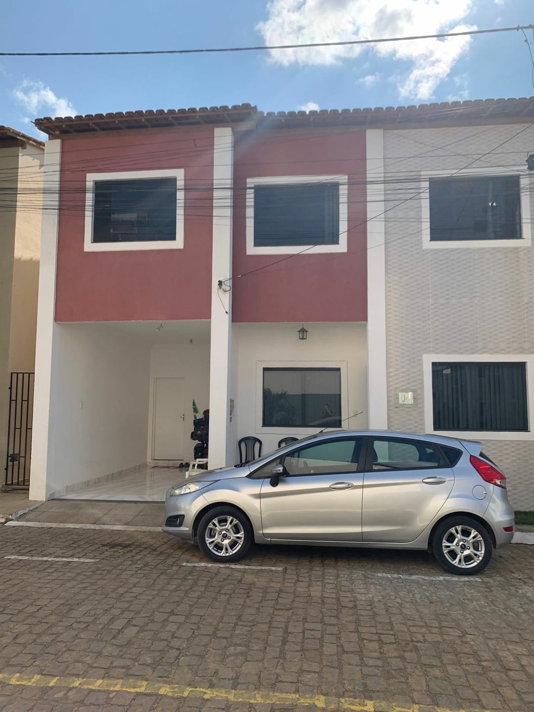 Casa sobrado em condomínio fechado com 3 quartos sendo 1 suite no Alto da Boa Vista, Vitoria da Conquista Bahia - foto 2
