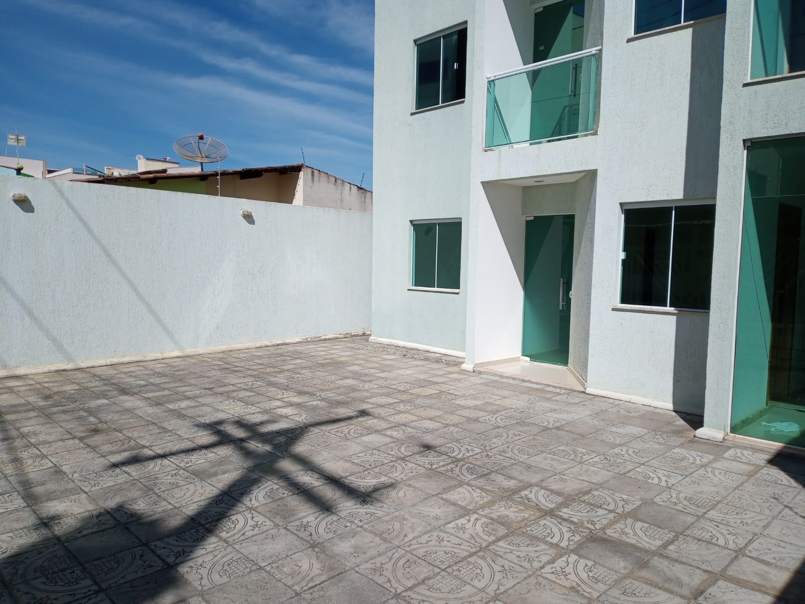 Apartamento térreo com quintal com 3/4 sendo 1 suíte a 50 mts do Shopping Conquista Sul em  Vitória da Conquista, BA - foto 3